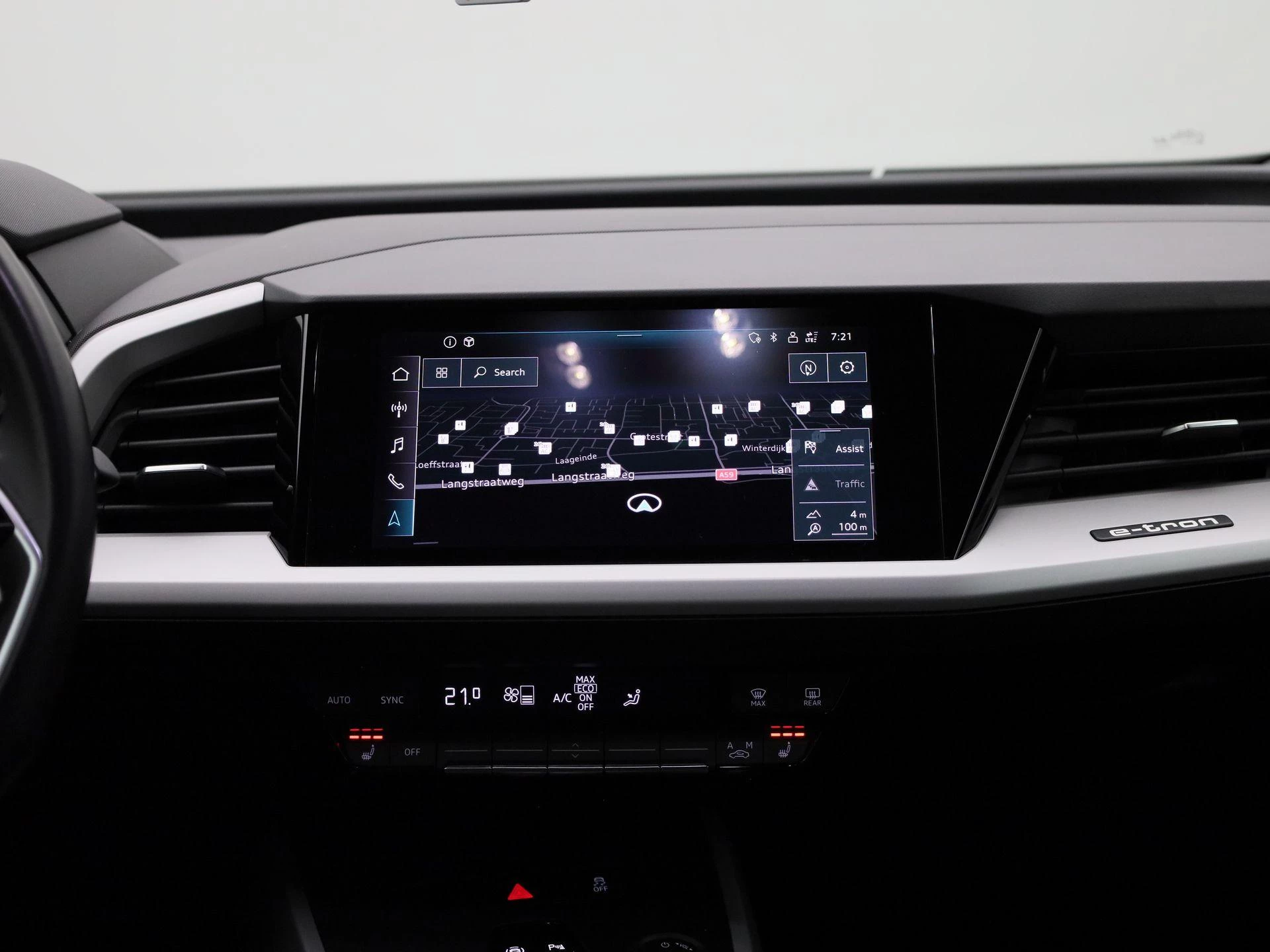 Audi-Q4 e-tron-image-8