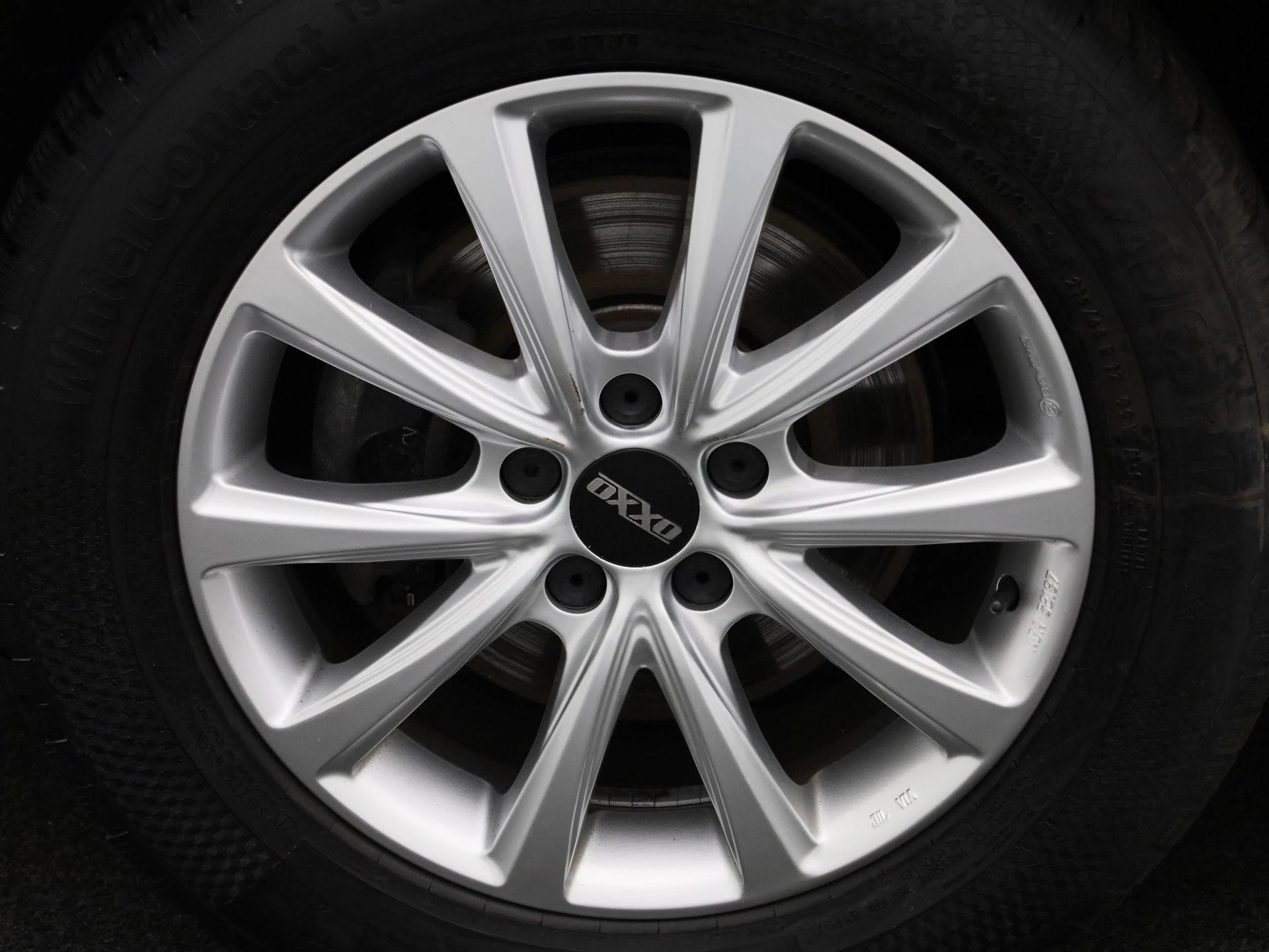 Volkswagen-Tiguan-image-13