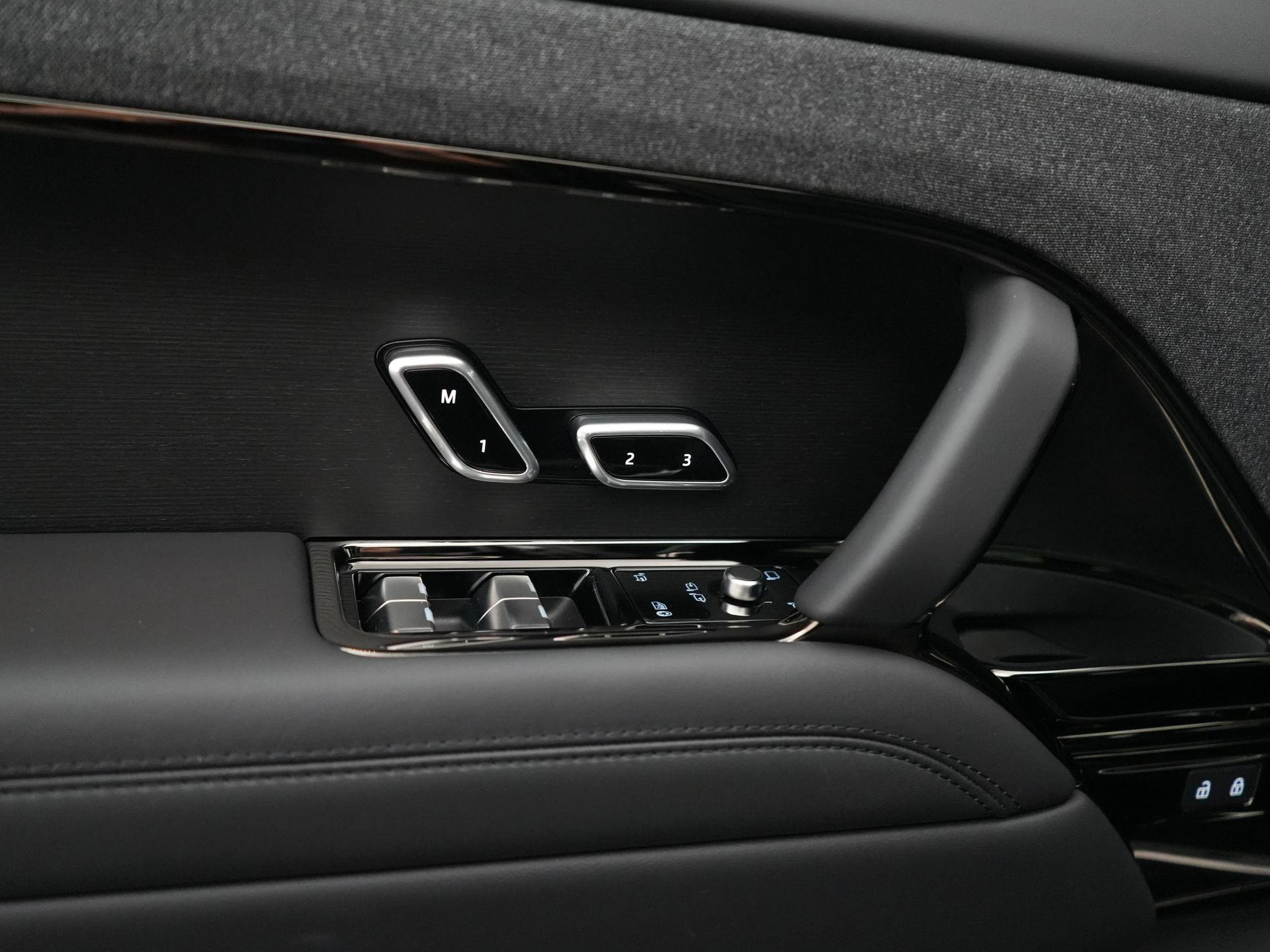 Land Rover-Range Rover Sport-image-22