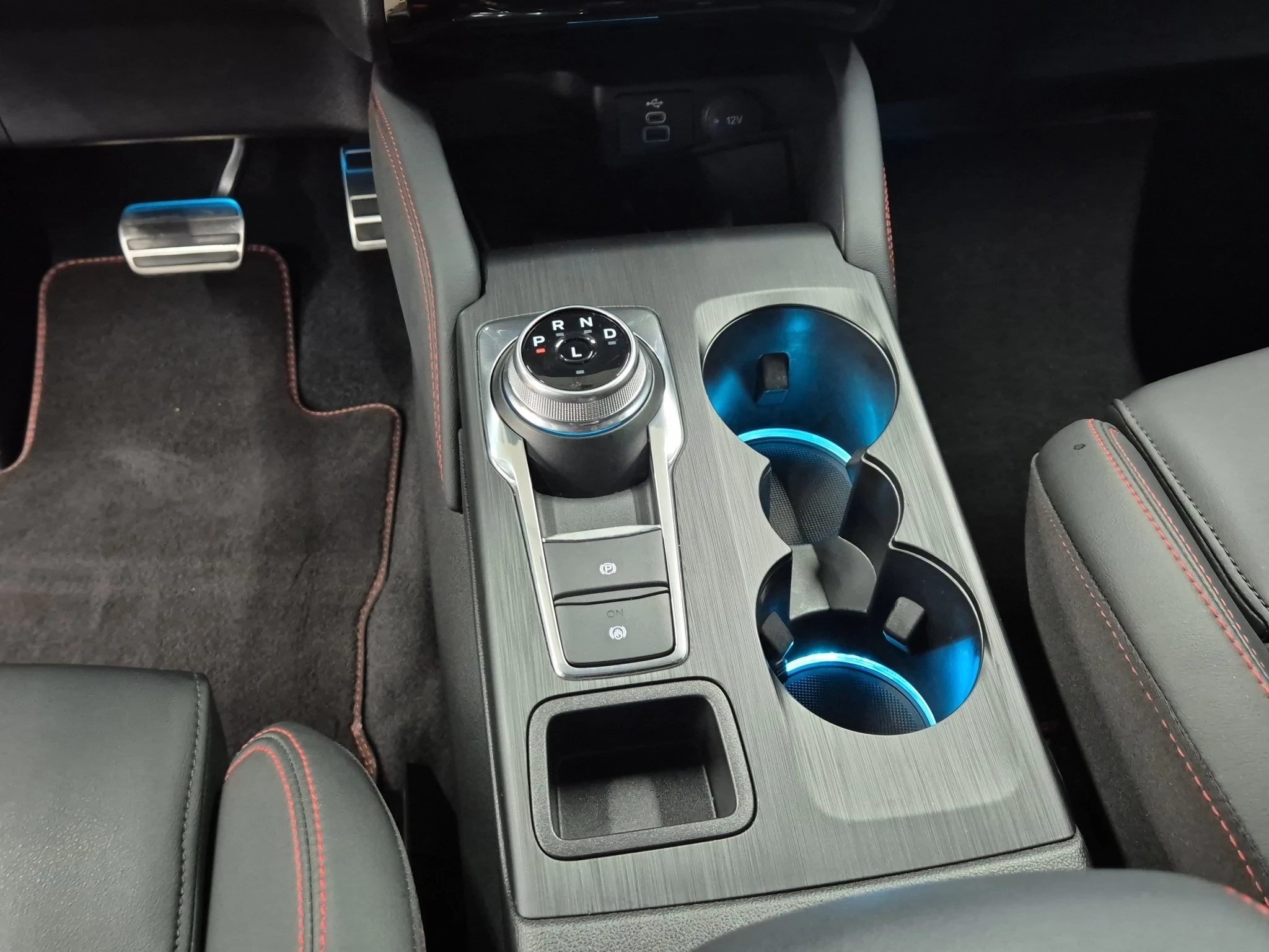 Ford-Kuga-image-13