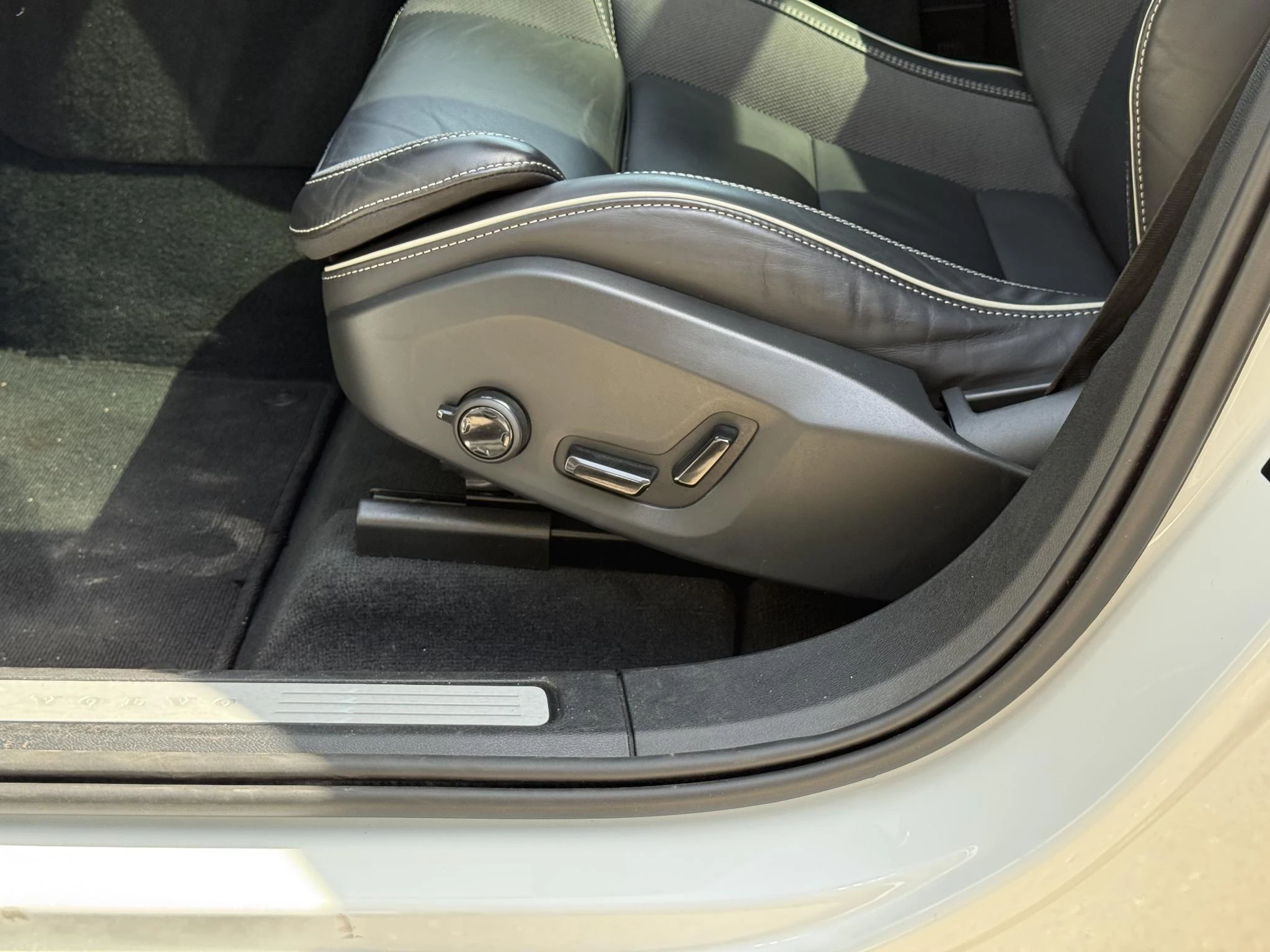 Volvo-XC60-image-20