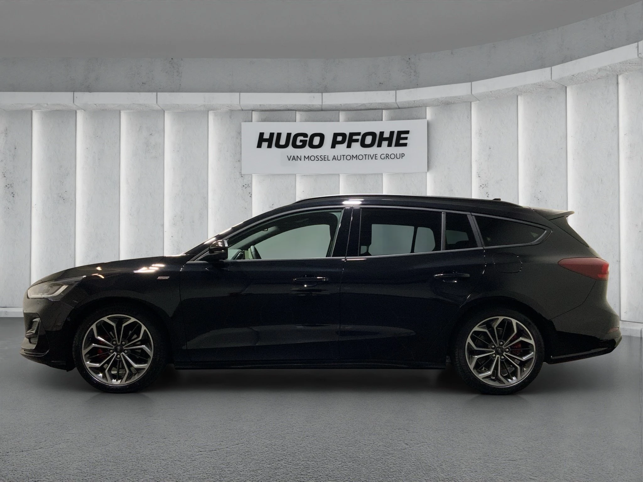 Ford Focus Turnier ST-Line X Automatik *Aktionsangebot Mailight*