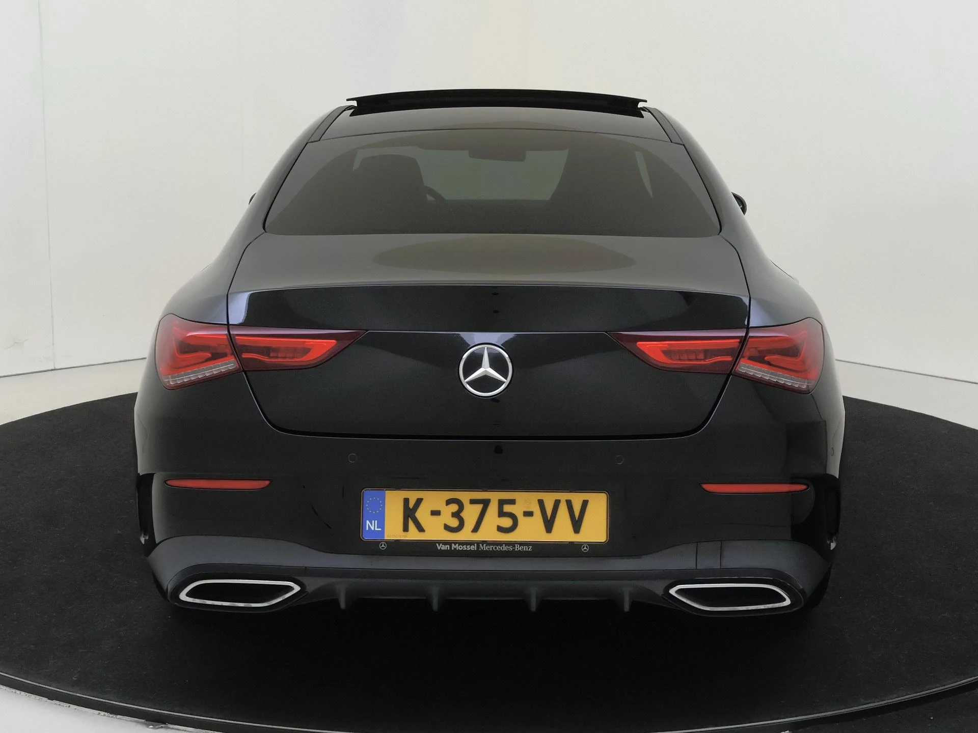 Mercedes-Benz-CLA-image-5