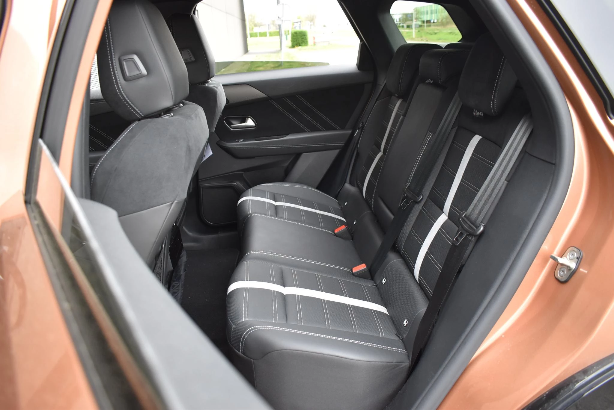 Opel-Grandland-image-10