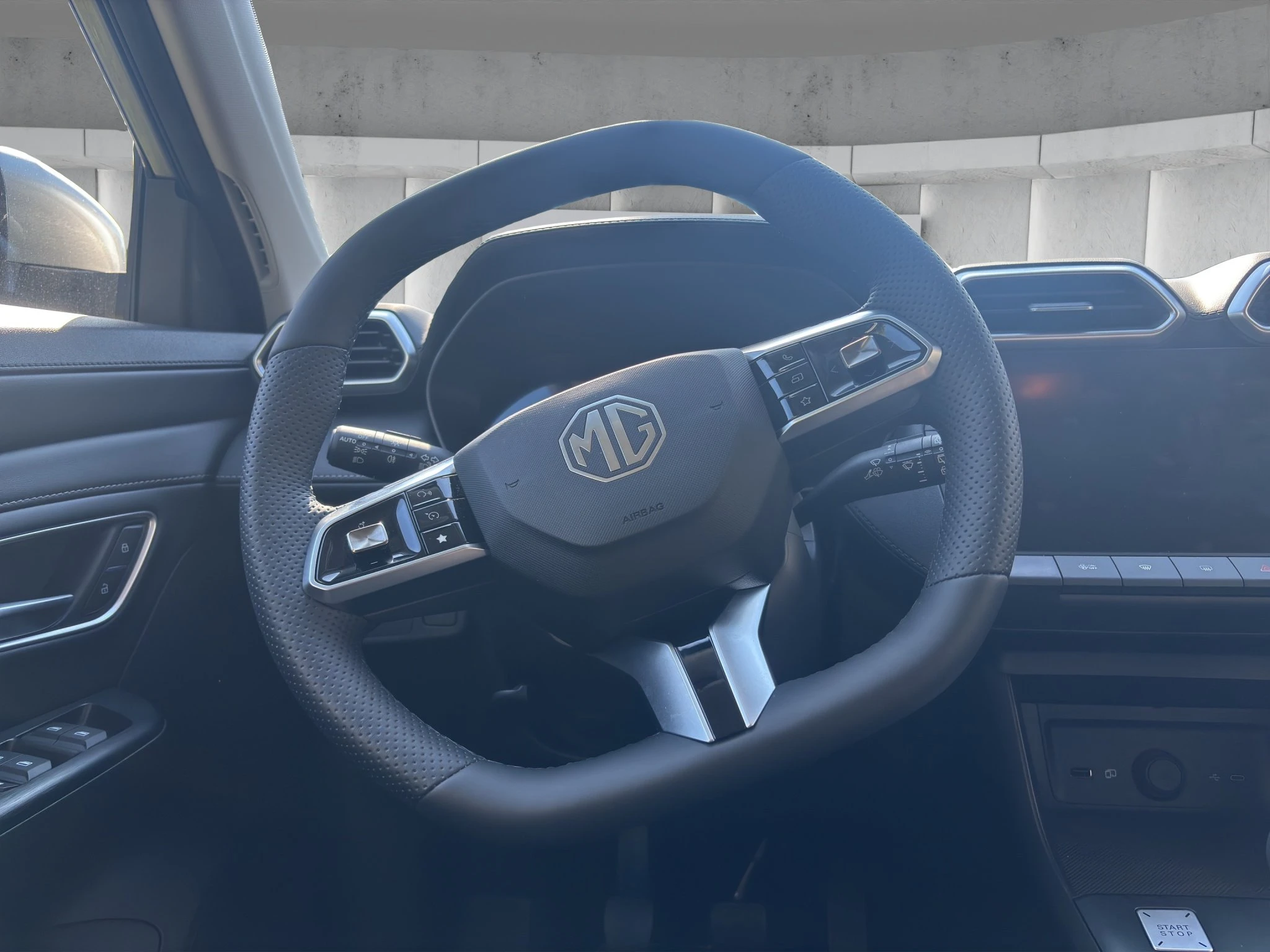 MG-ZS-image-12