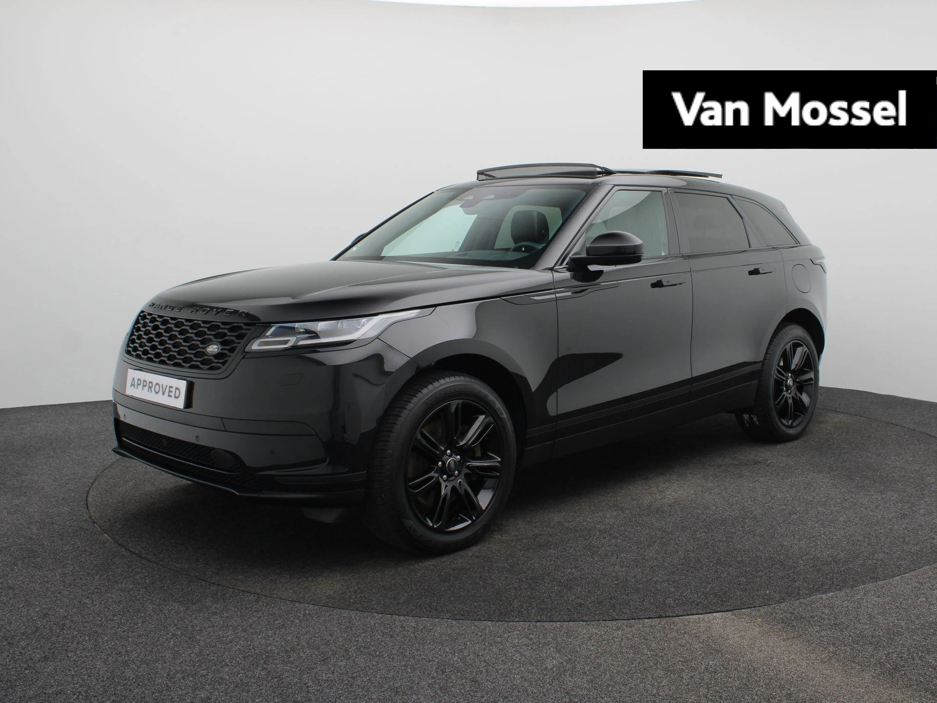 Land Rover-Range Rover Velar-image-0