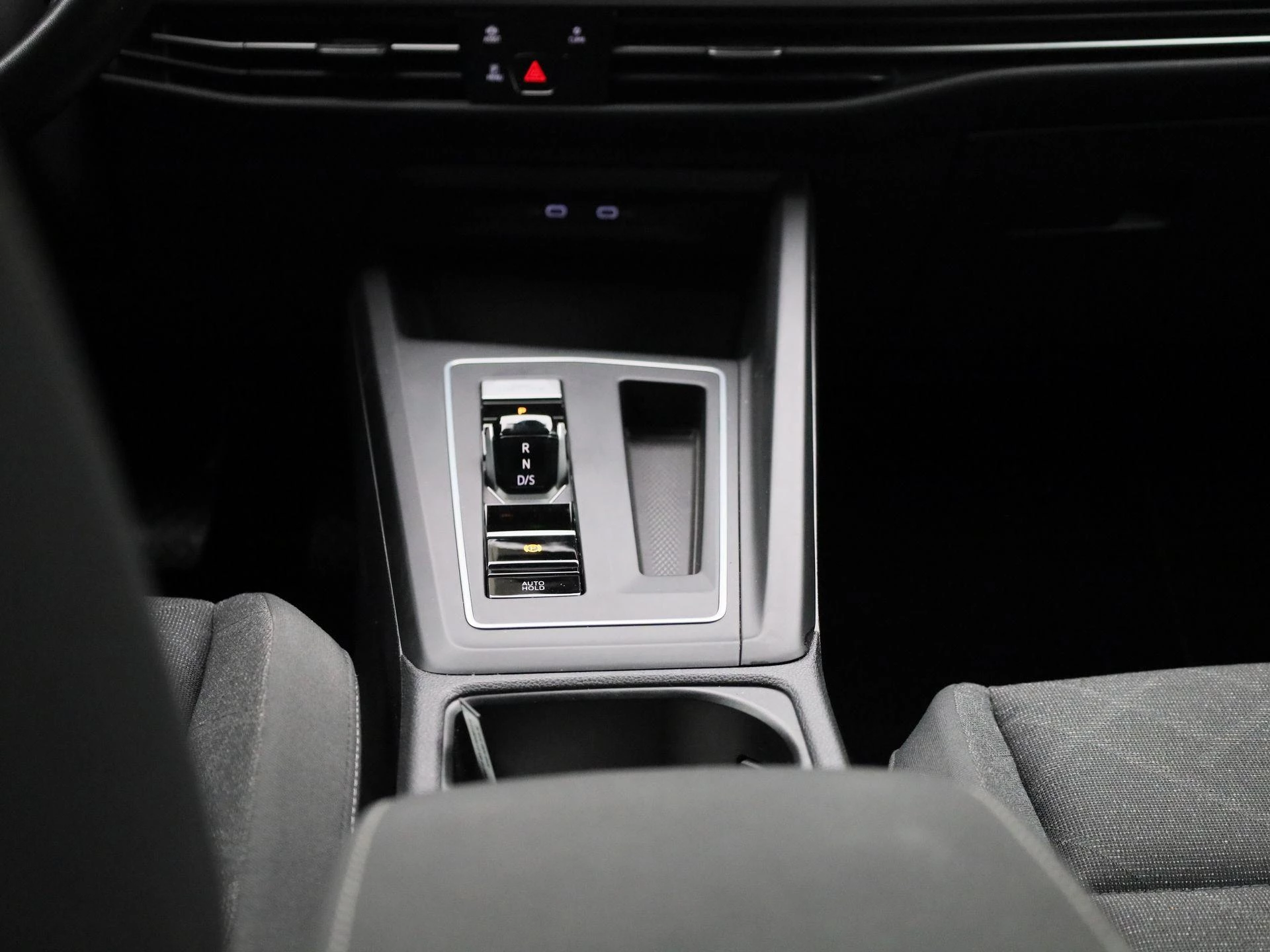 Volkswagen Golf VIII 1.5 eTSI Life DSG | Adaptive Cruise | Camera | PDC