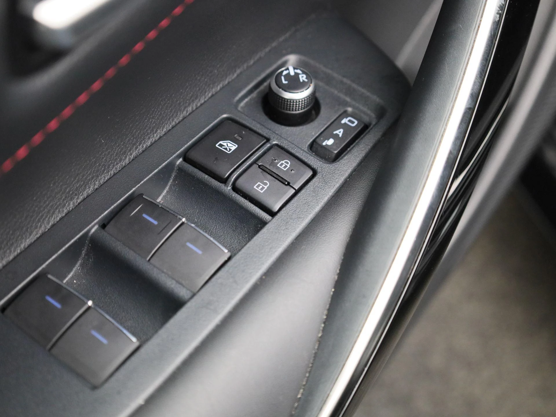 Toyota-Corolla Touring Sports-image-31