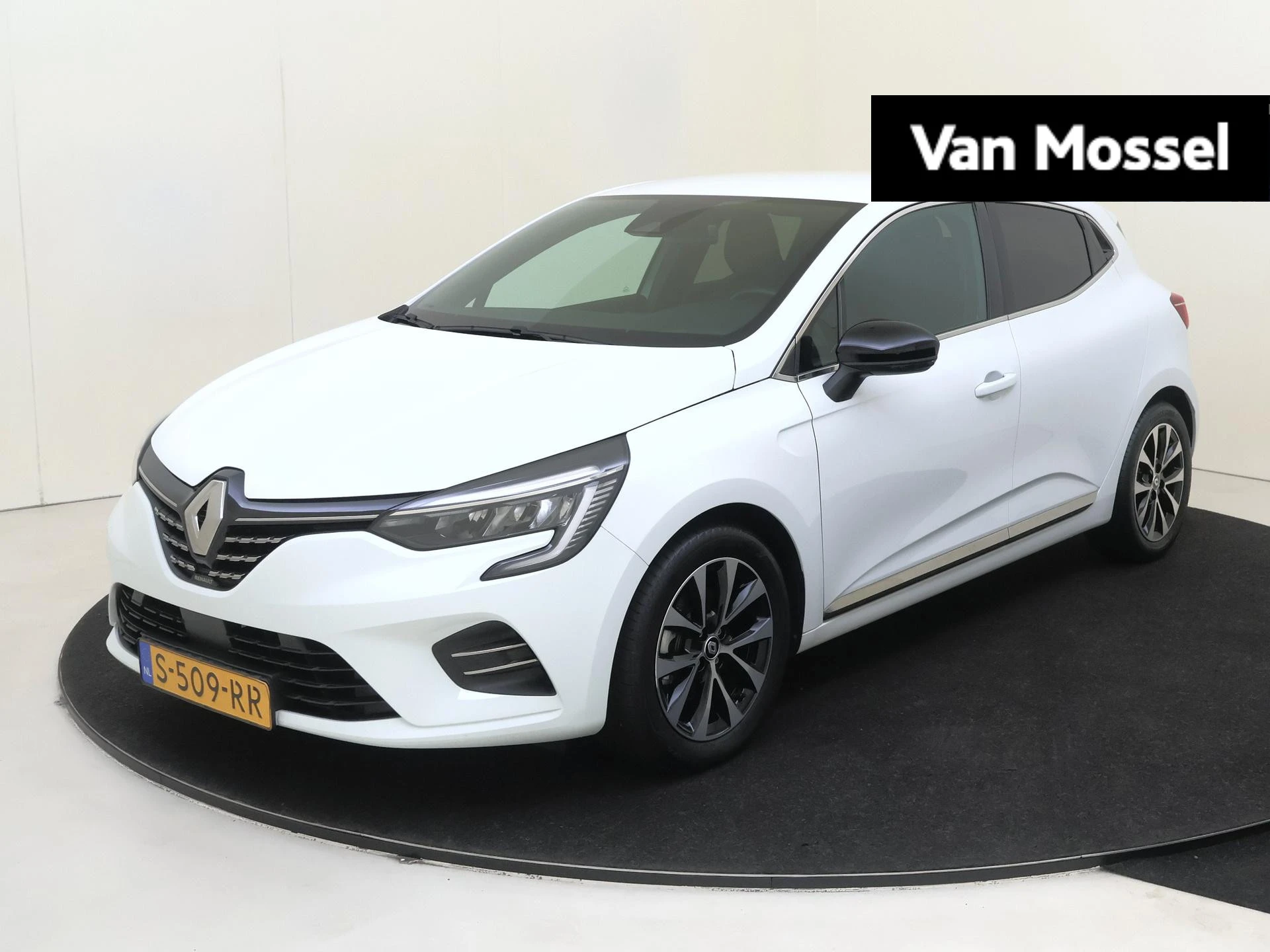 Renault-Clio-image-0