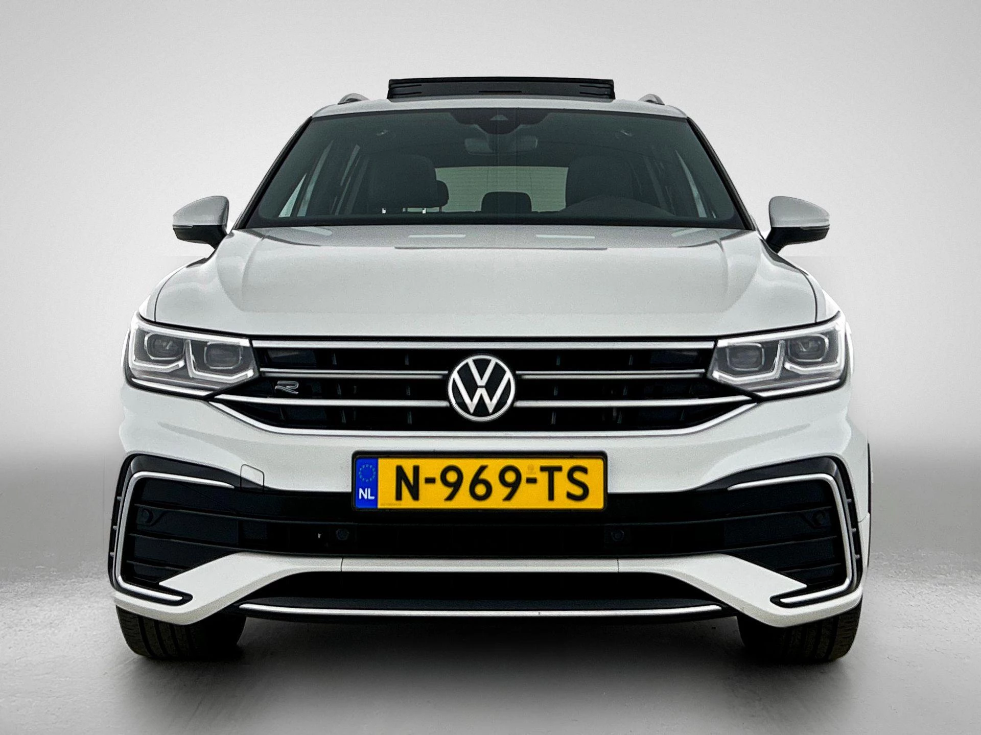 Volkswagen-Tiguan Allspace-image-4