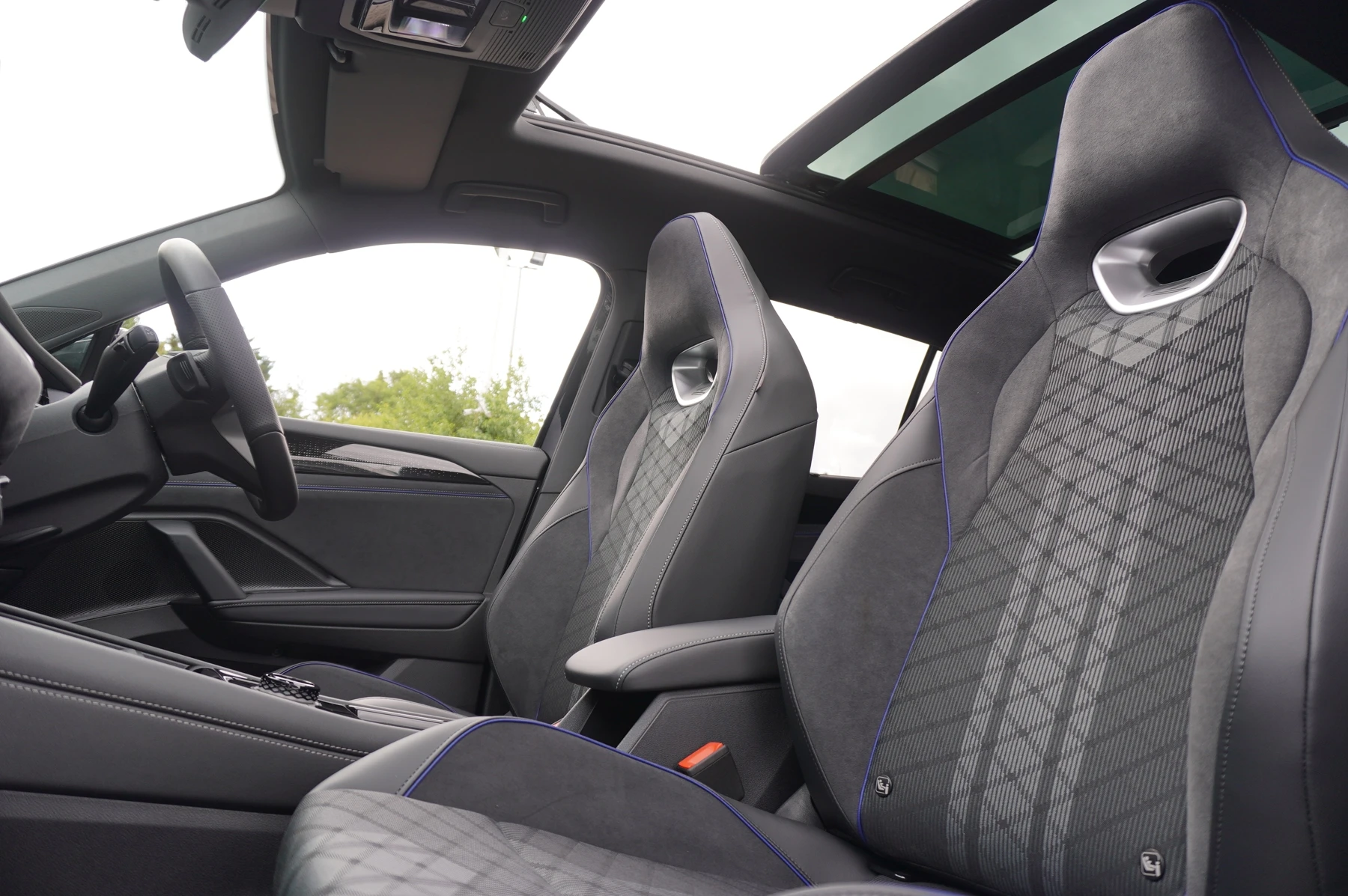 Volkswagen-Tayron-image-9
