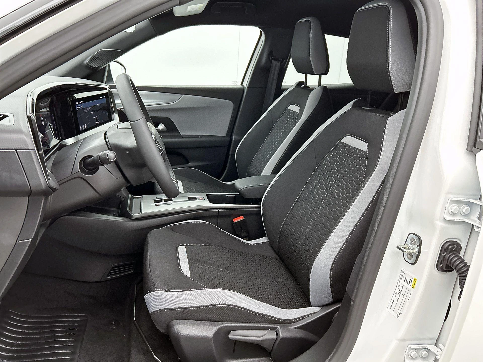 Opel-Mokka-e-image-45