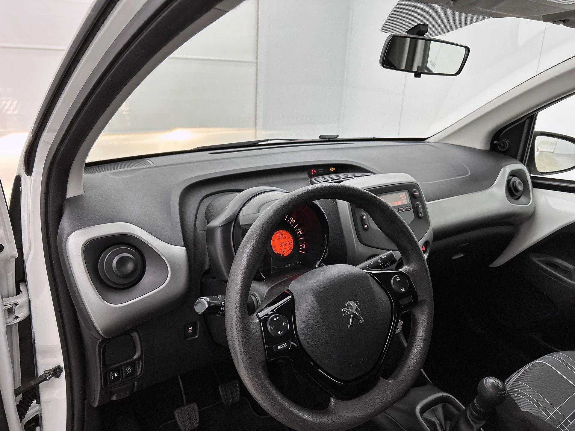 Peugeot-108-image-14