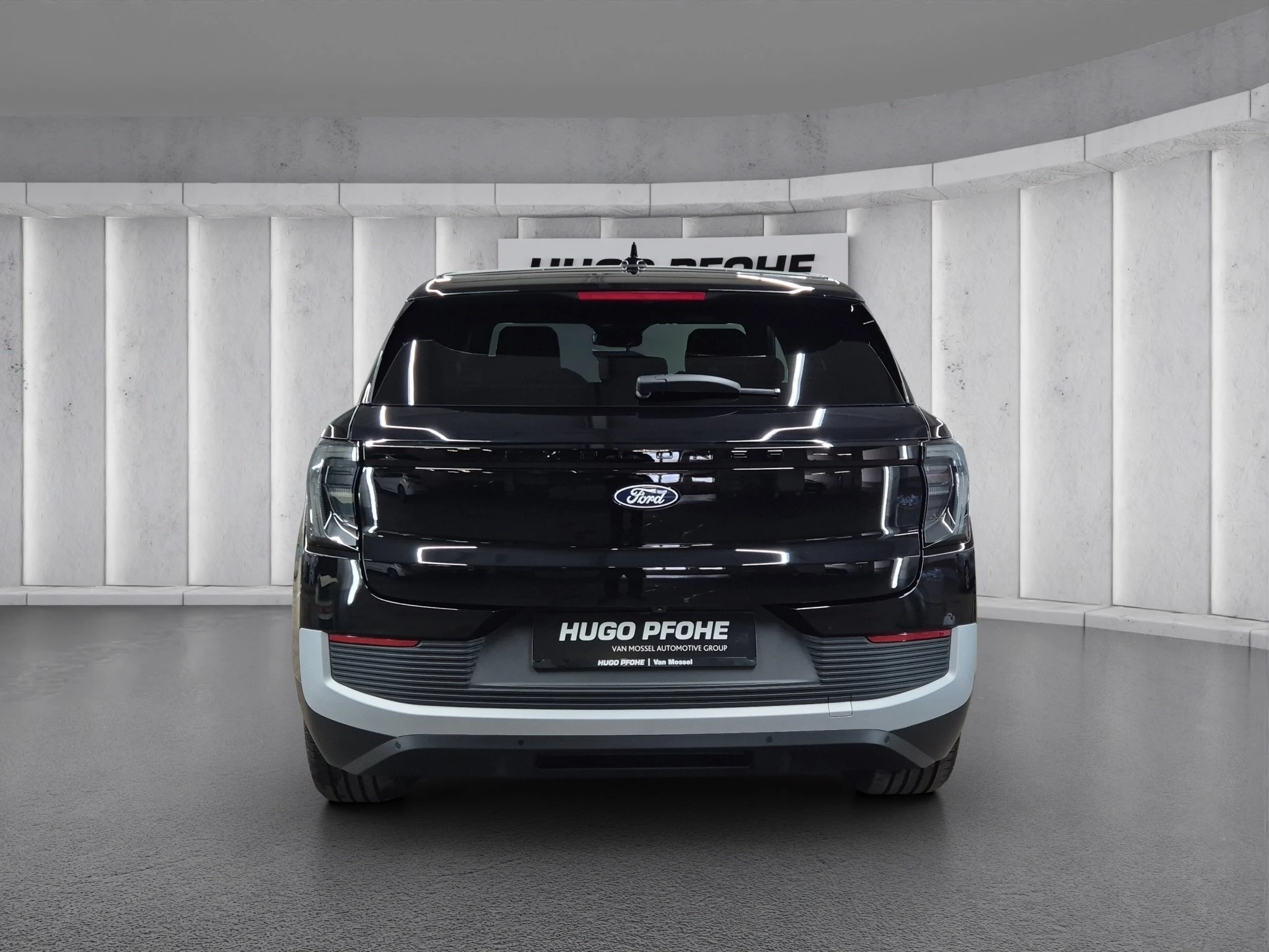 Ford Explorer BEV Premium SUV 77 kWh Elektromotor. 1-Gang-Automatik-Getriebe. Heckantrieb