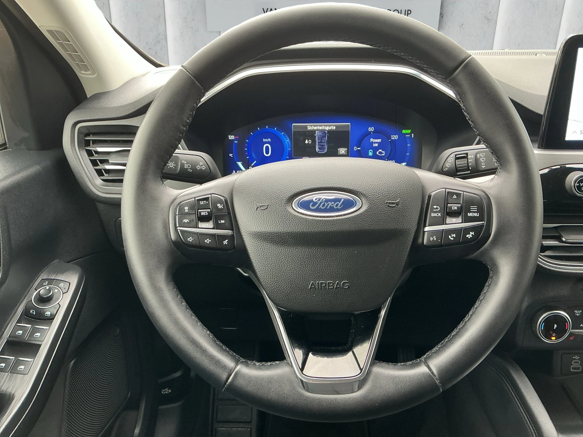 Ford-Kuga-image-12