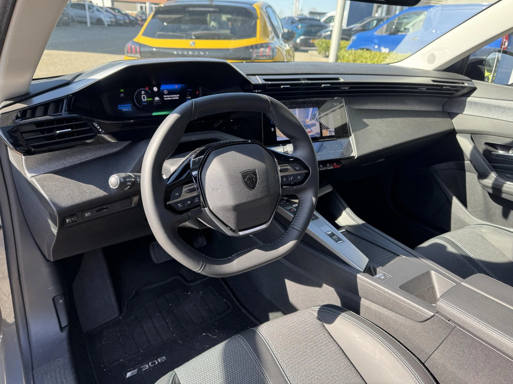 Peugeot-e-308-image-17