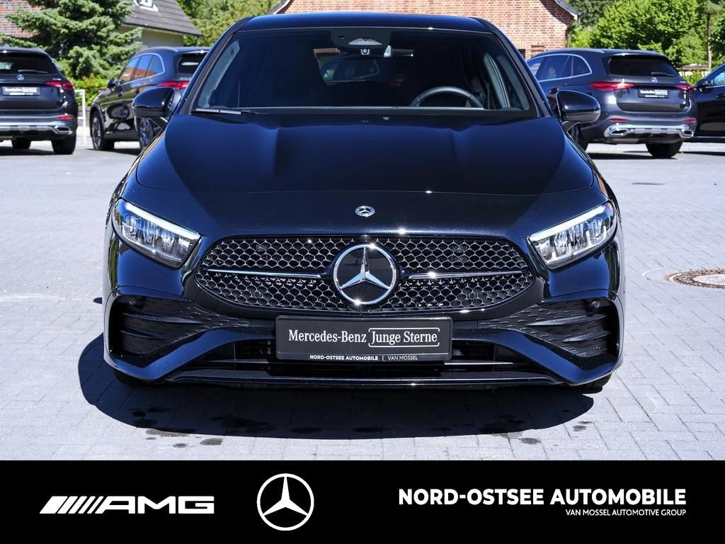 Mercedes-Benz A-Klasse 200 AMG AHK MBUX NIGHT SHZ AMG Line
