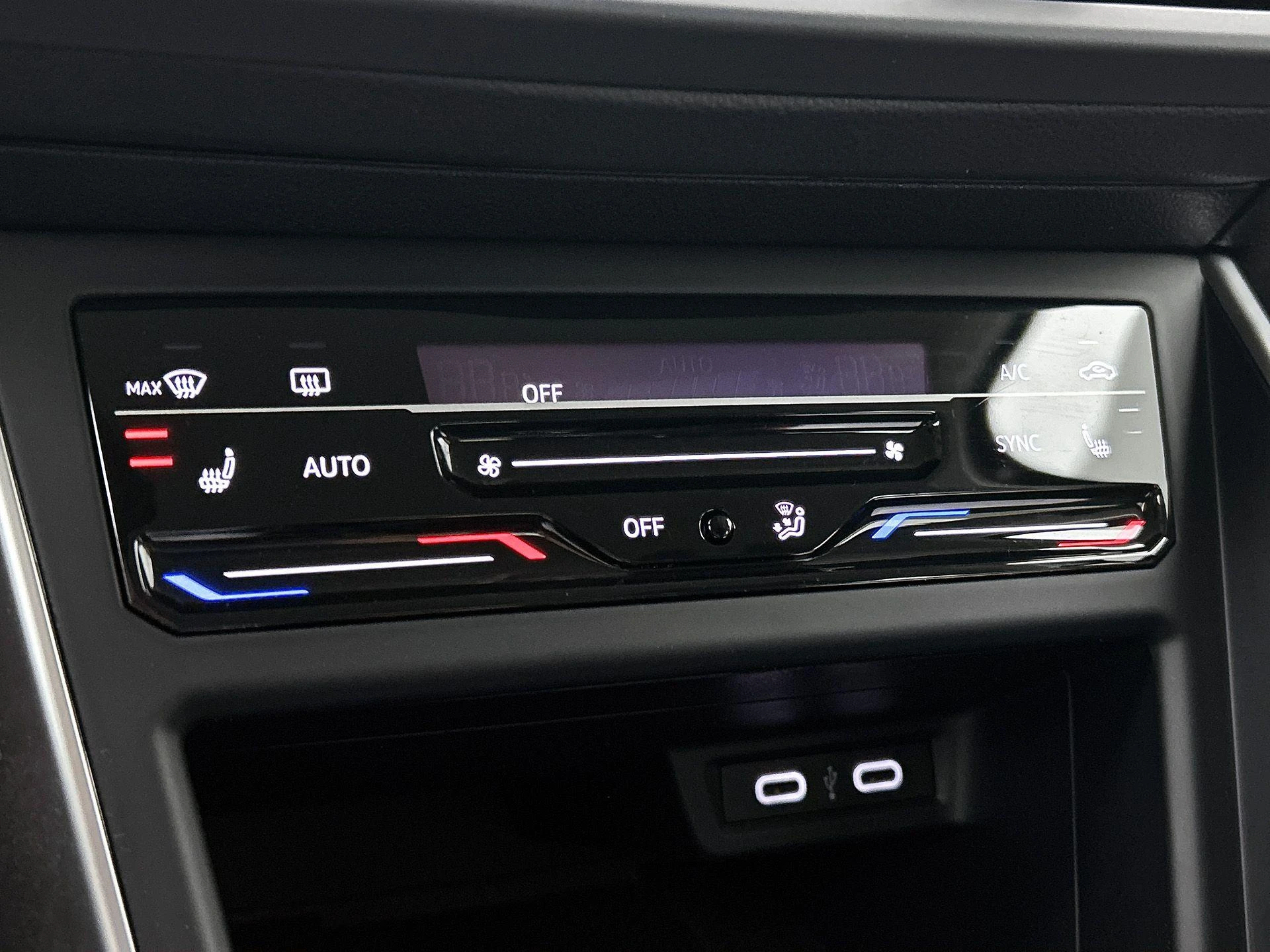 Volkswagen-Polo-image-22