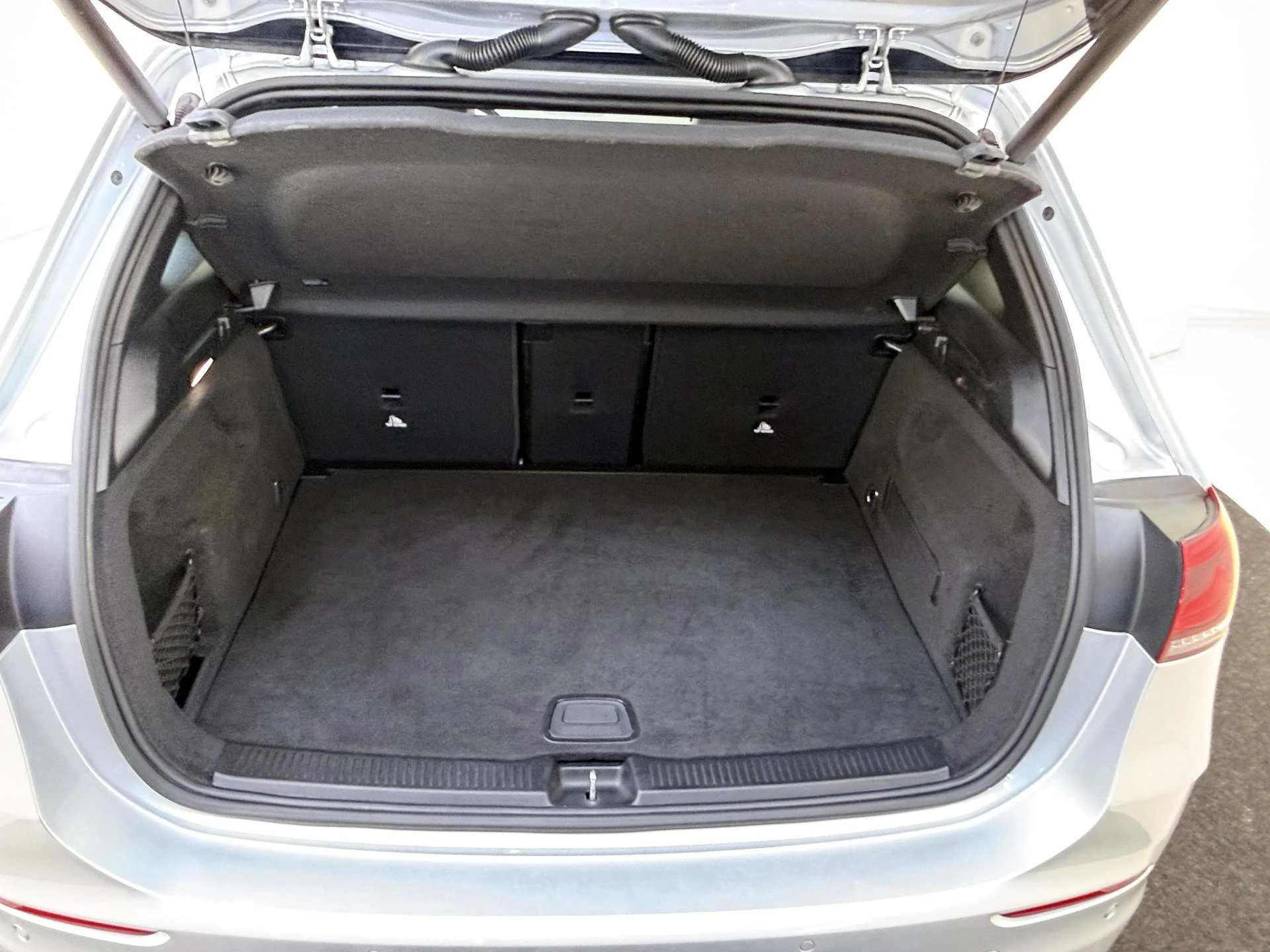 Mercedes-Benz-B-Klasse-image-31
