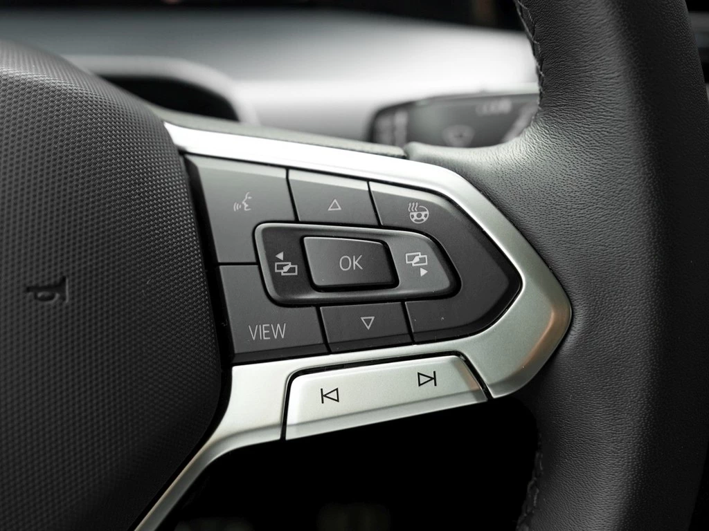 Volkswagen Golf Variant 1.5 TSI GOAL *AHK*Navi*LED-Plus*Travel -Assist*Climatronic*Sitzhzg*PDC*uvm..