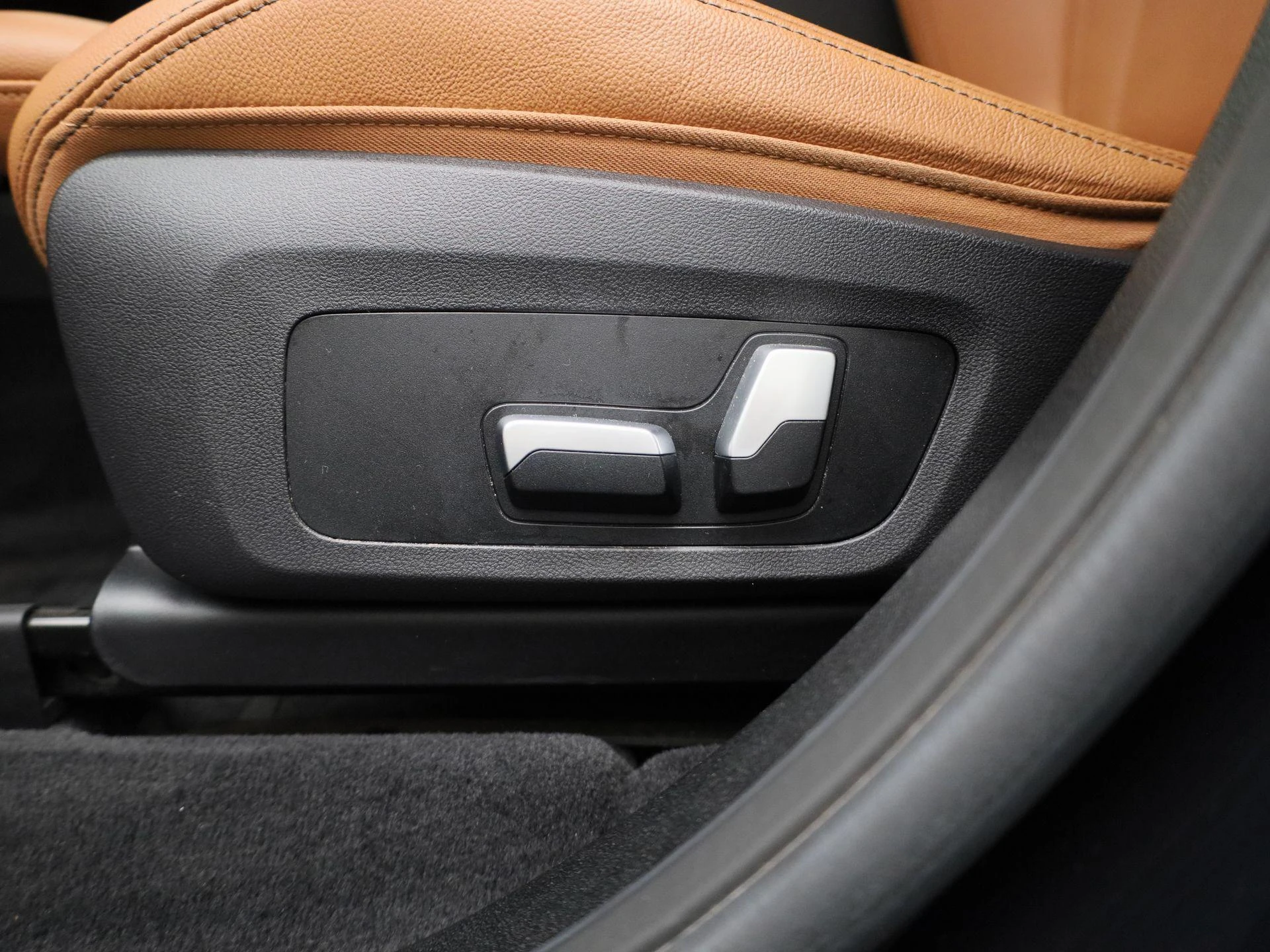BMW-iX3-image-33