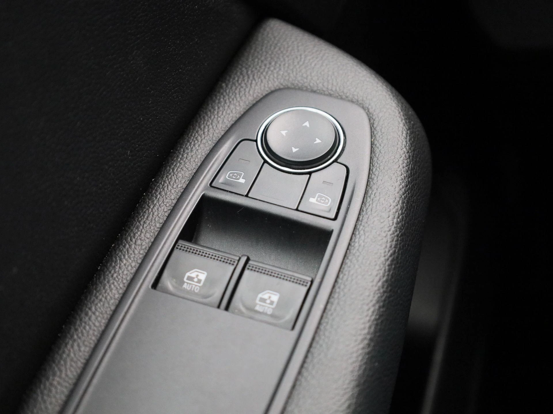Renault-Clio-image-26