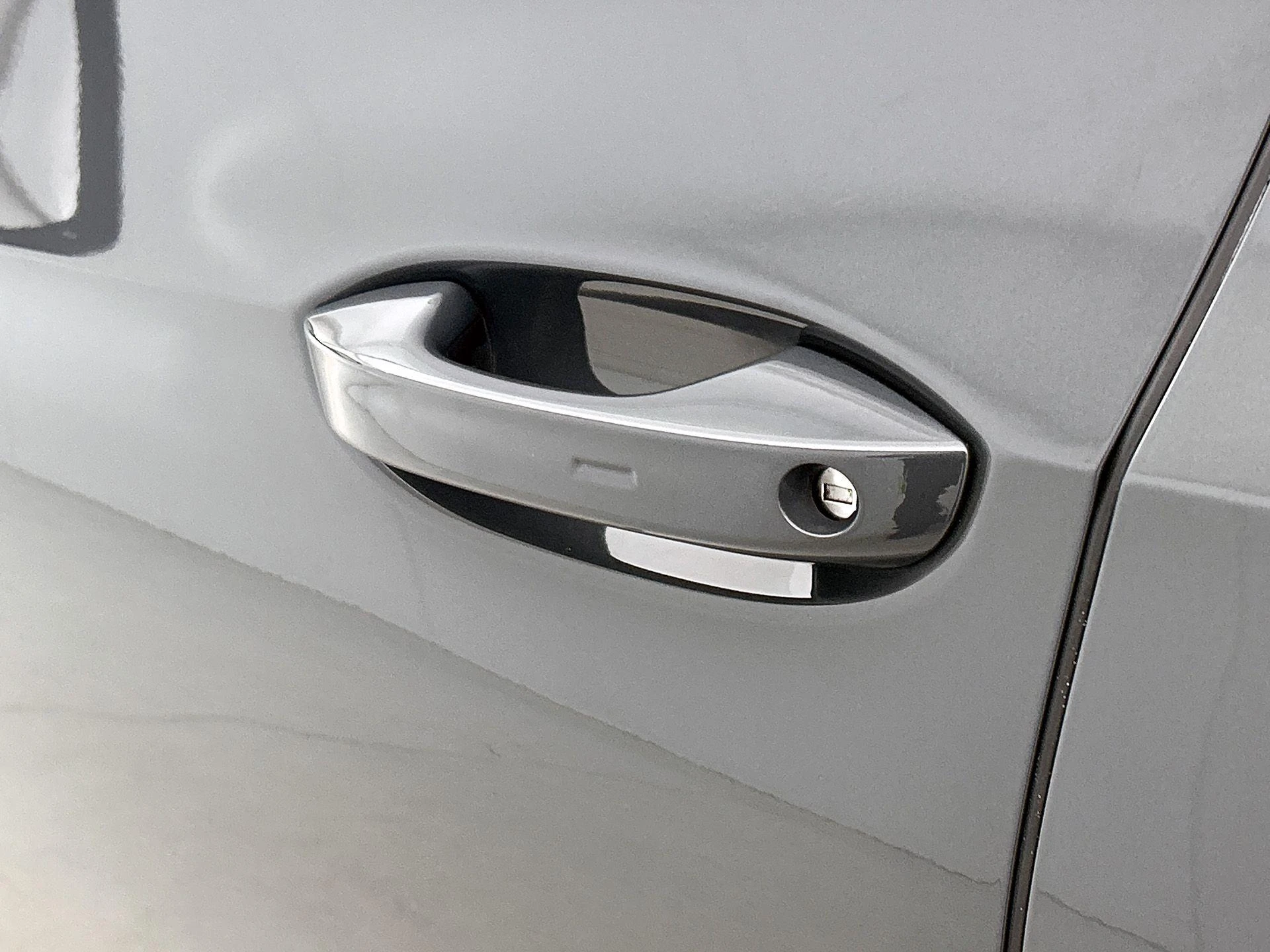 Volkswagen-Golf-image-23