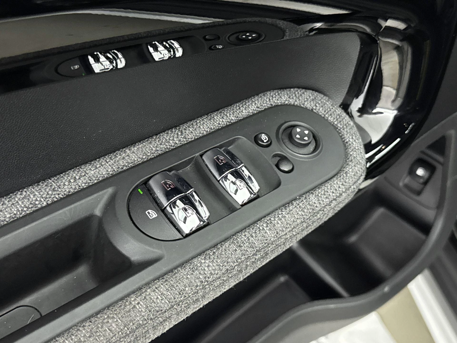 MINI-Countryman-image-12