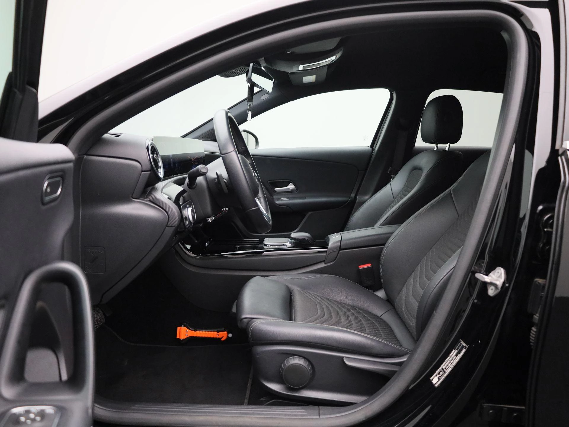 Mercedes-Benz-A-Klasse-image-10