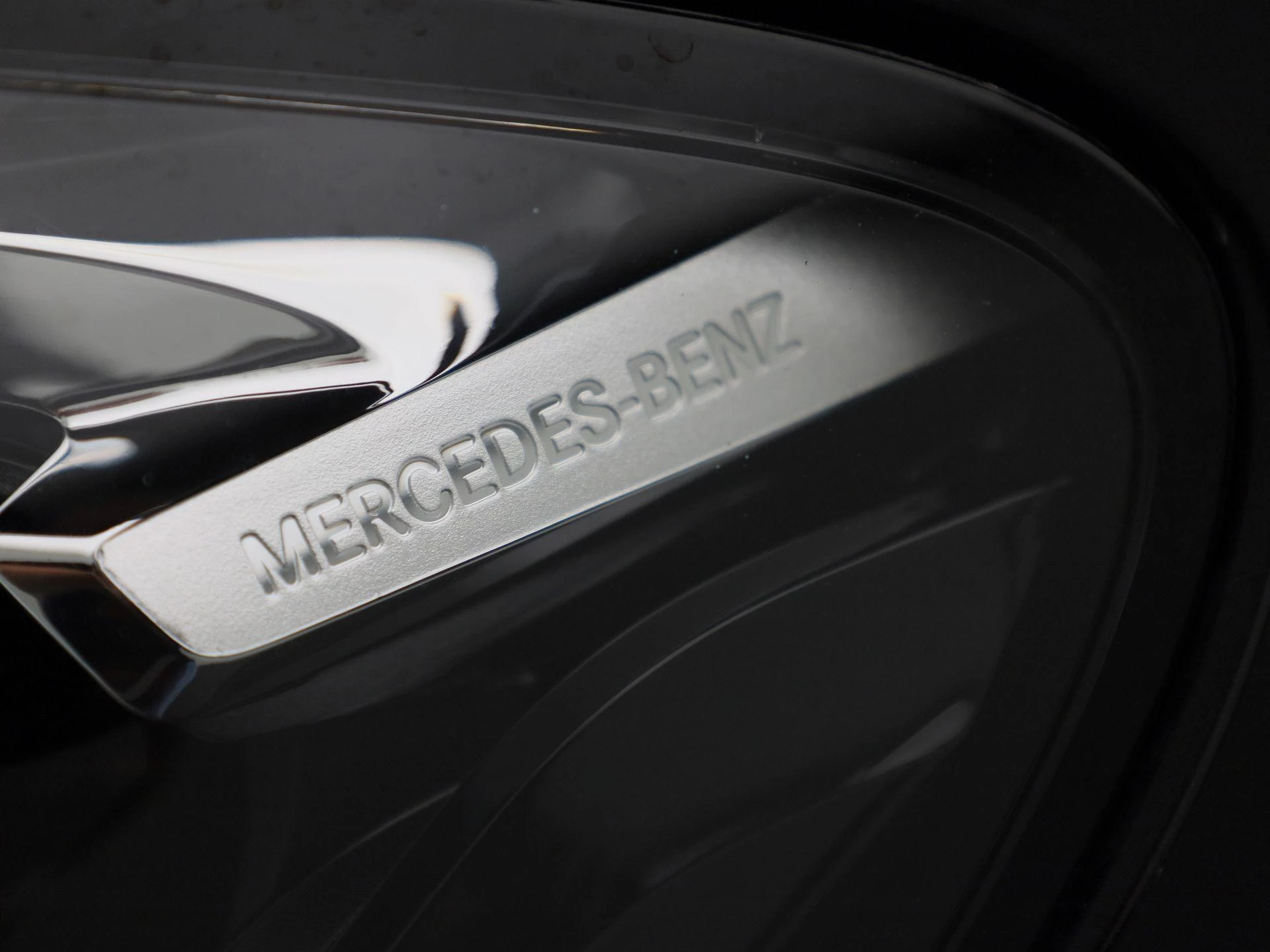 Mercedes-Benz-GLE-image-15