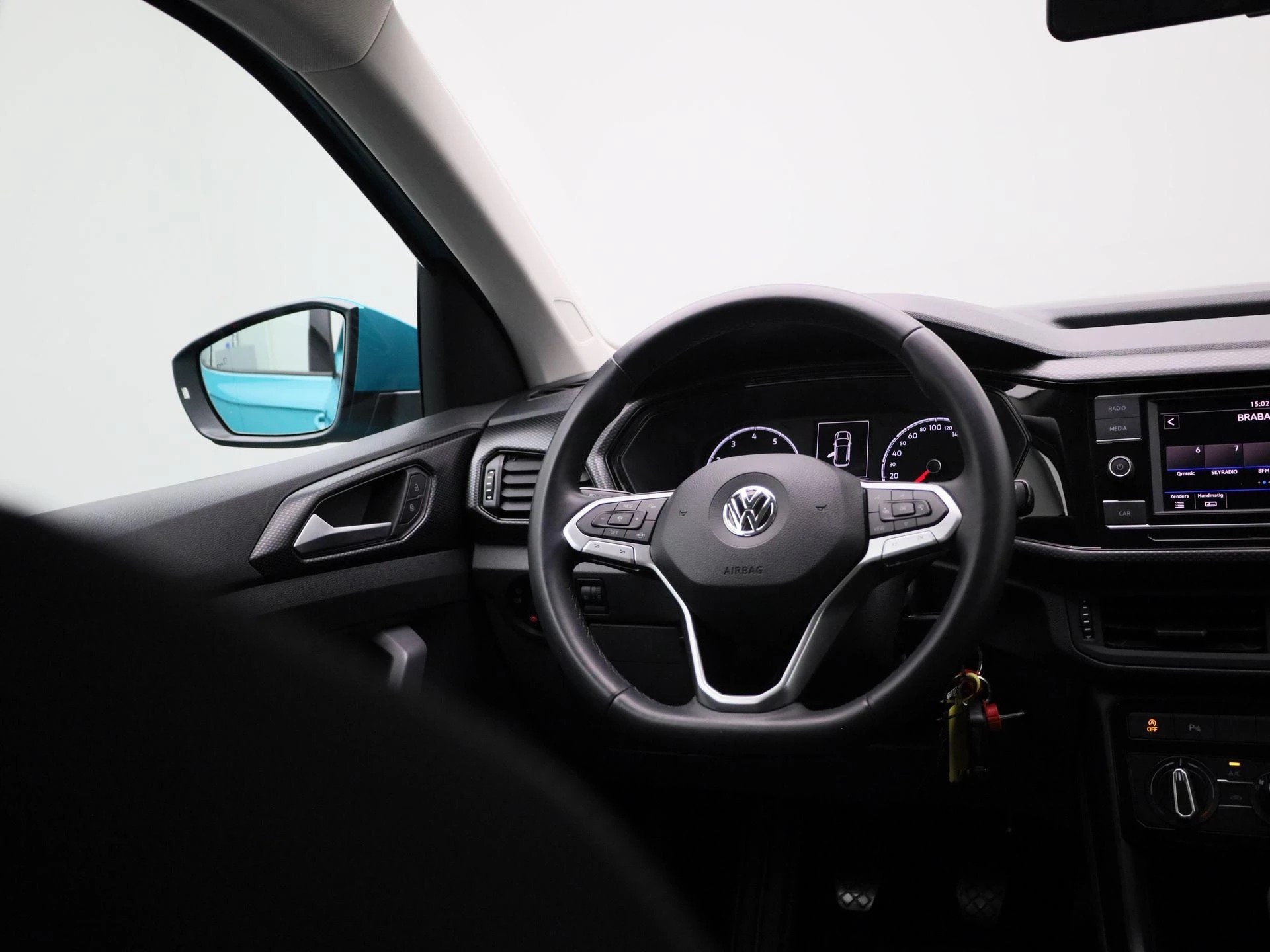 Volkswagen-T-Cross-image-9