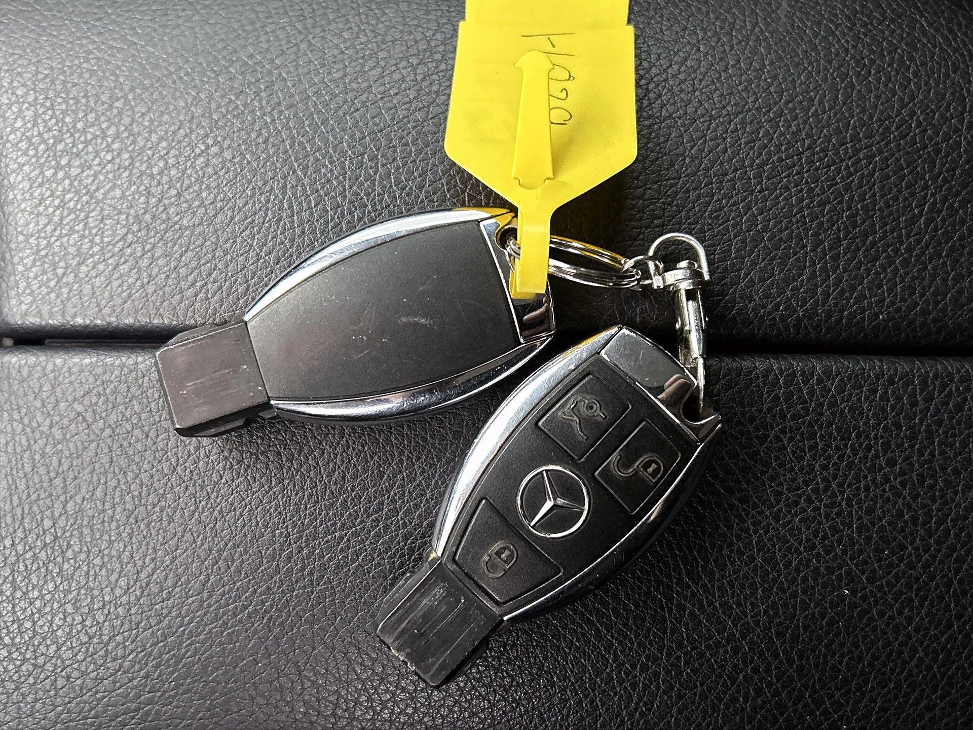 Mercedes-Benz-GLC-image-31