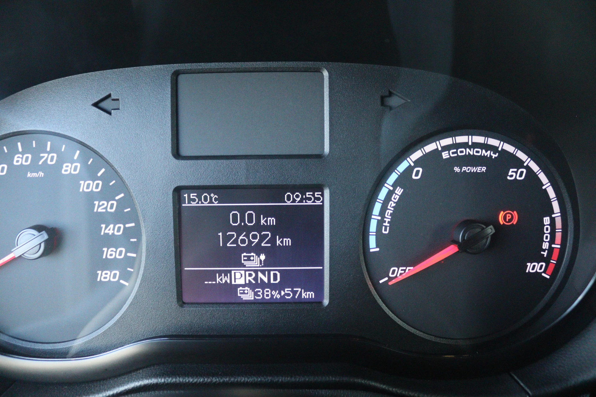 Mercedes-Benz-eCitan-image-5