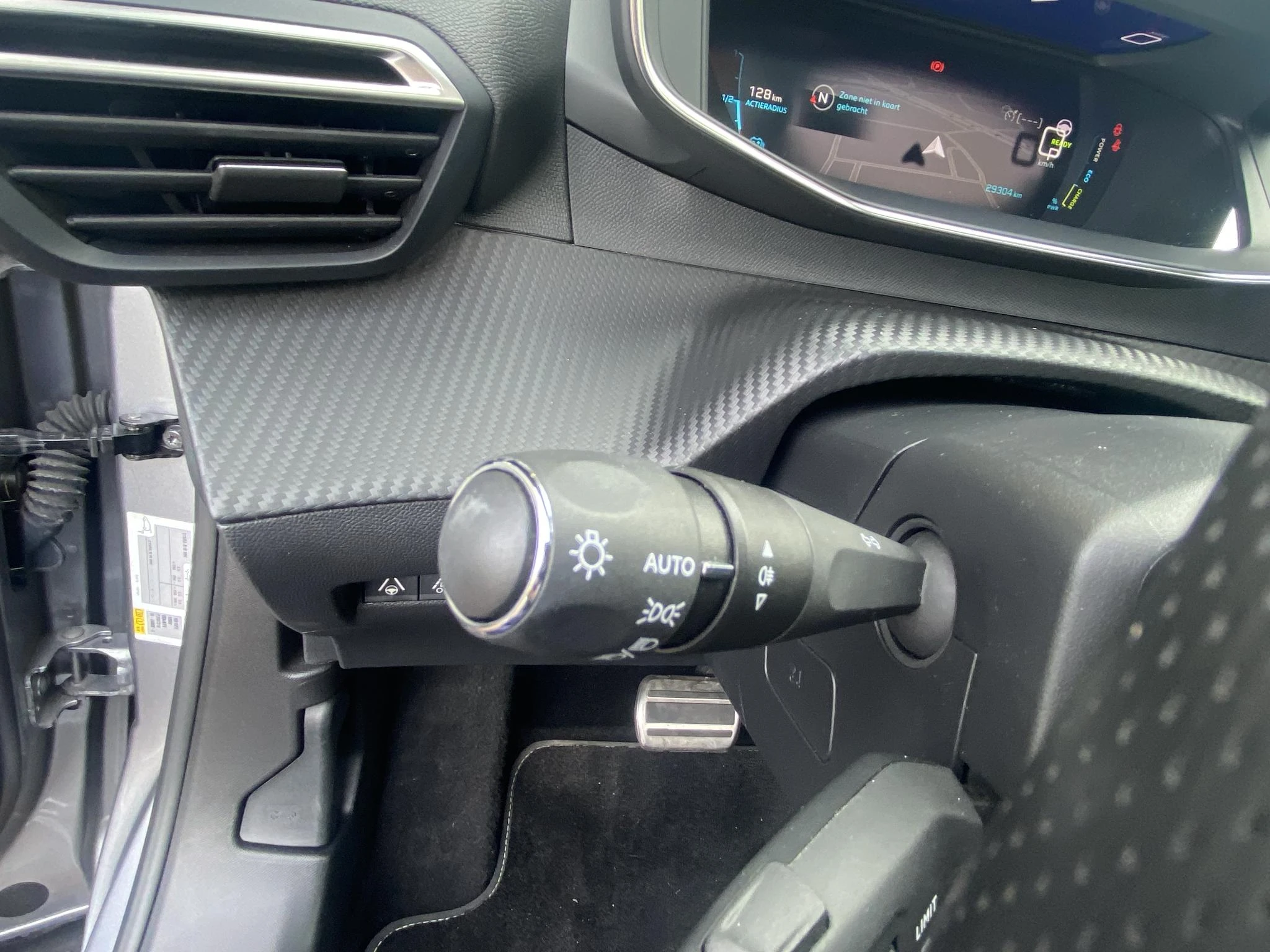Peugeot-e-2008-image-51