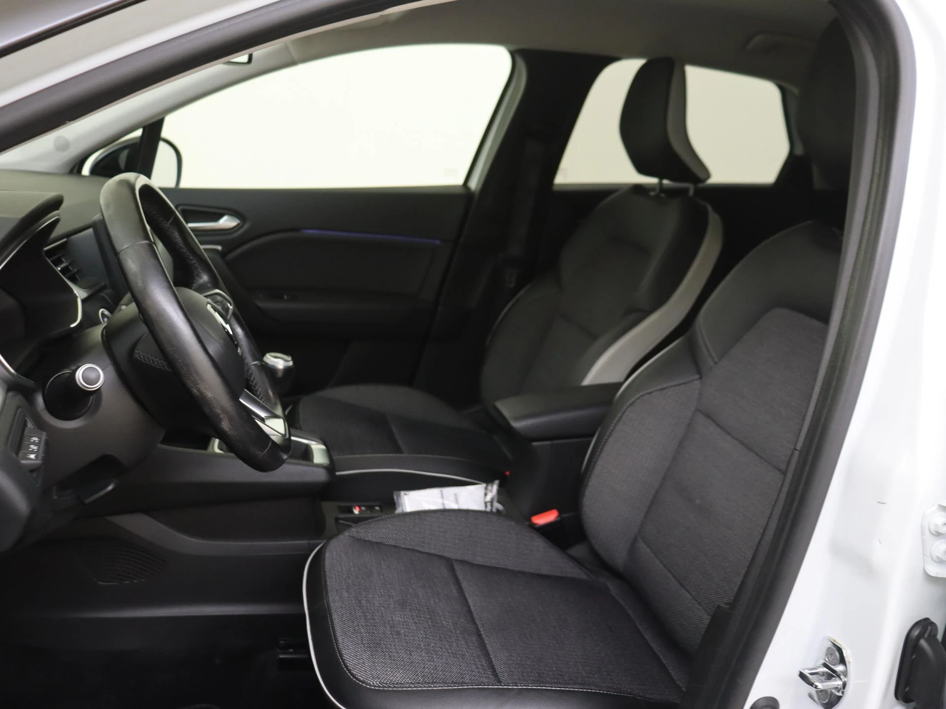 Renault-Captur-image-14