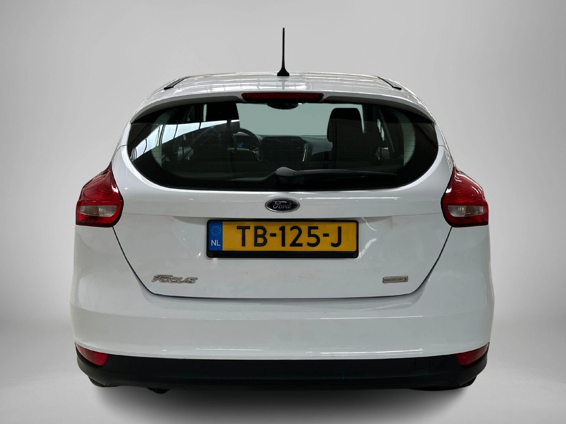 Ford-Focus-image-2