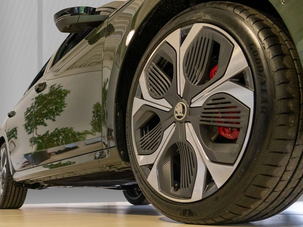 Škoda Octavia Combi 2,0 TSI DSG RS