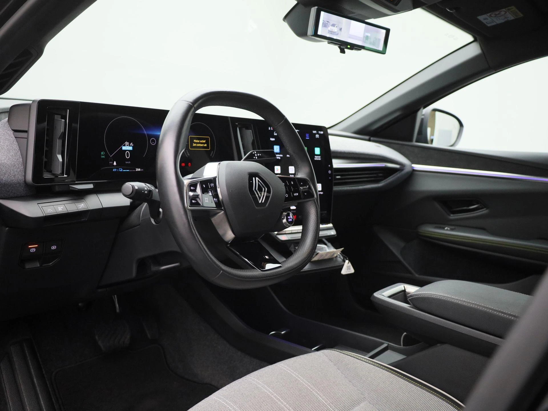 Renault-Megane E-Tech-image-29