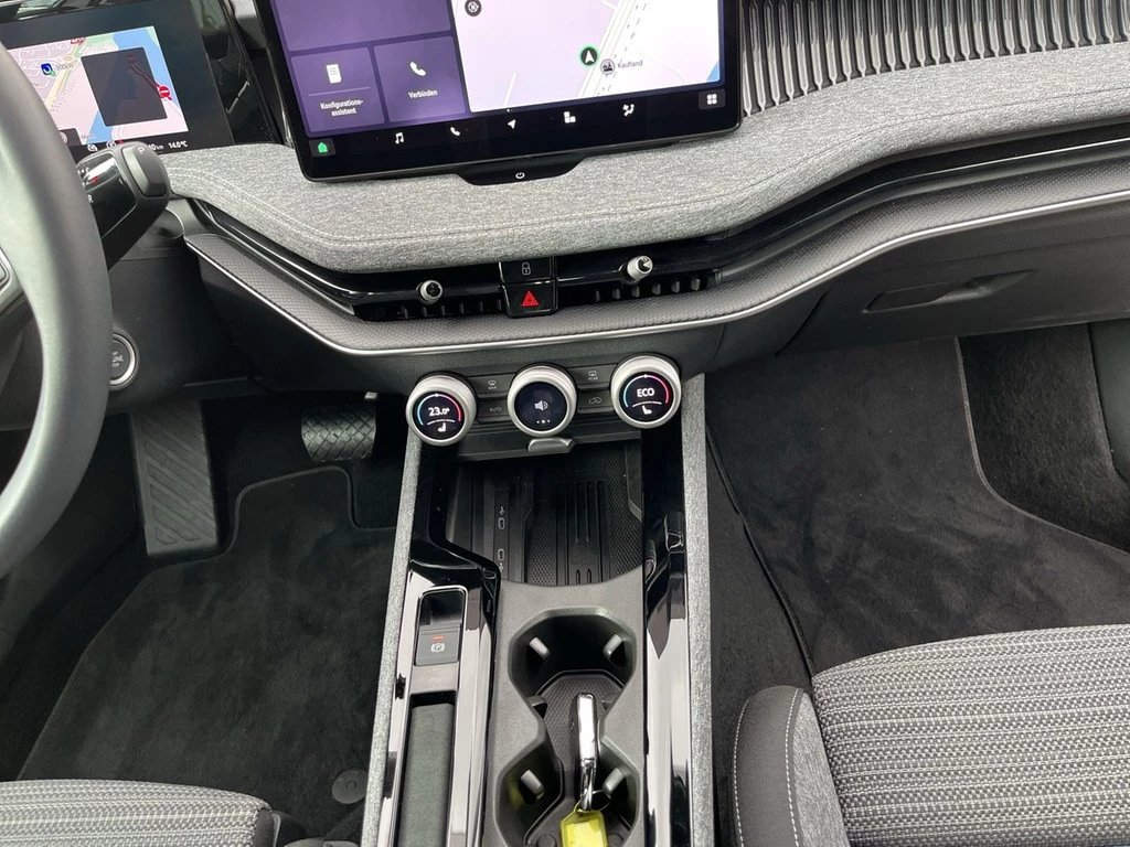 Škoda Superb Combi Selection 1.5 TSI iV 204PS Ahk; Winter; Fahrassistenz