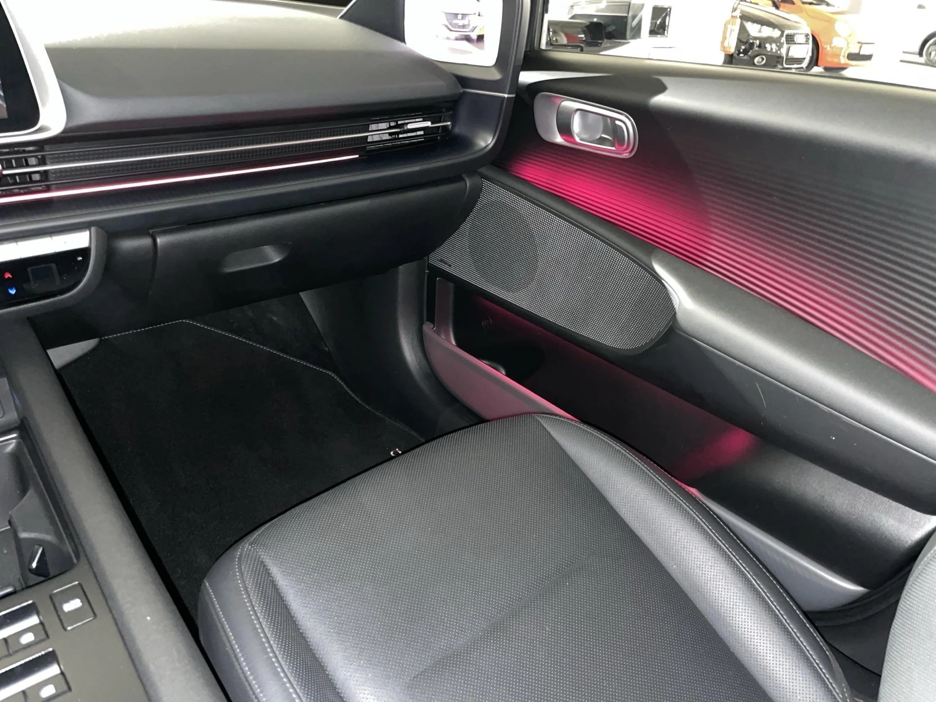 Hyundai-IONIQ 6-image-8