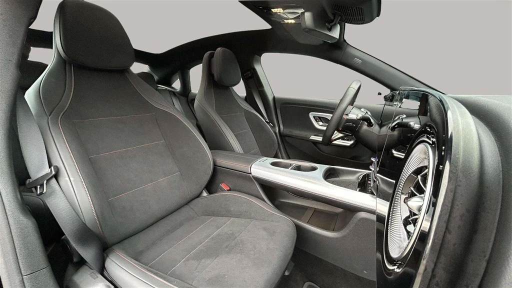 Mercedes-Benz-CLA-image-14