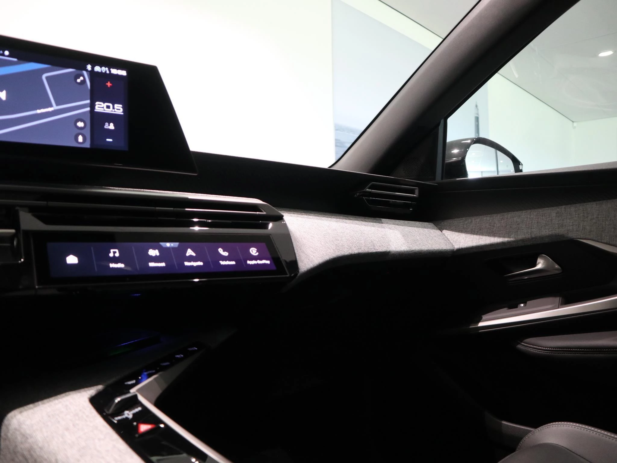 Peugeot-e-3008-image-29