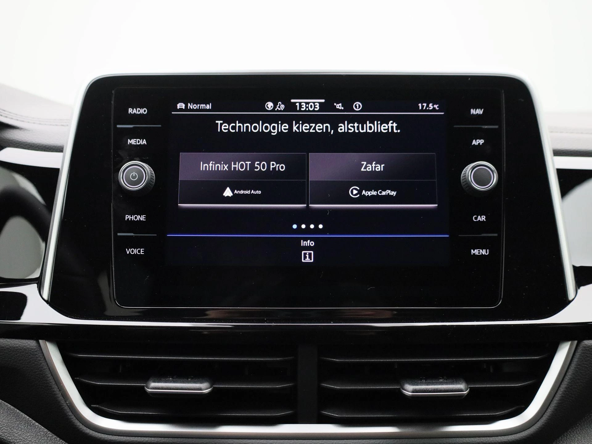 Volkswagen-T-Roc-image-19