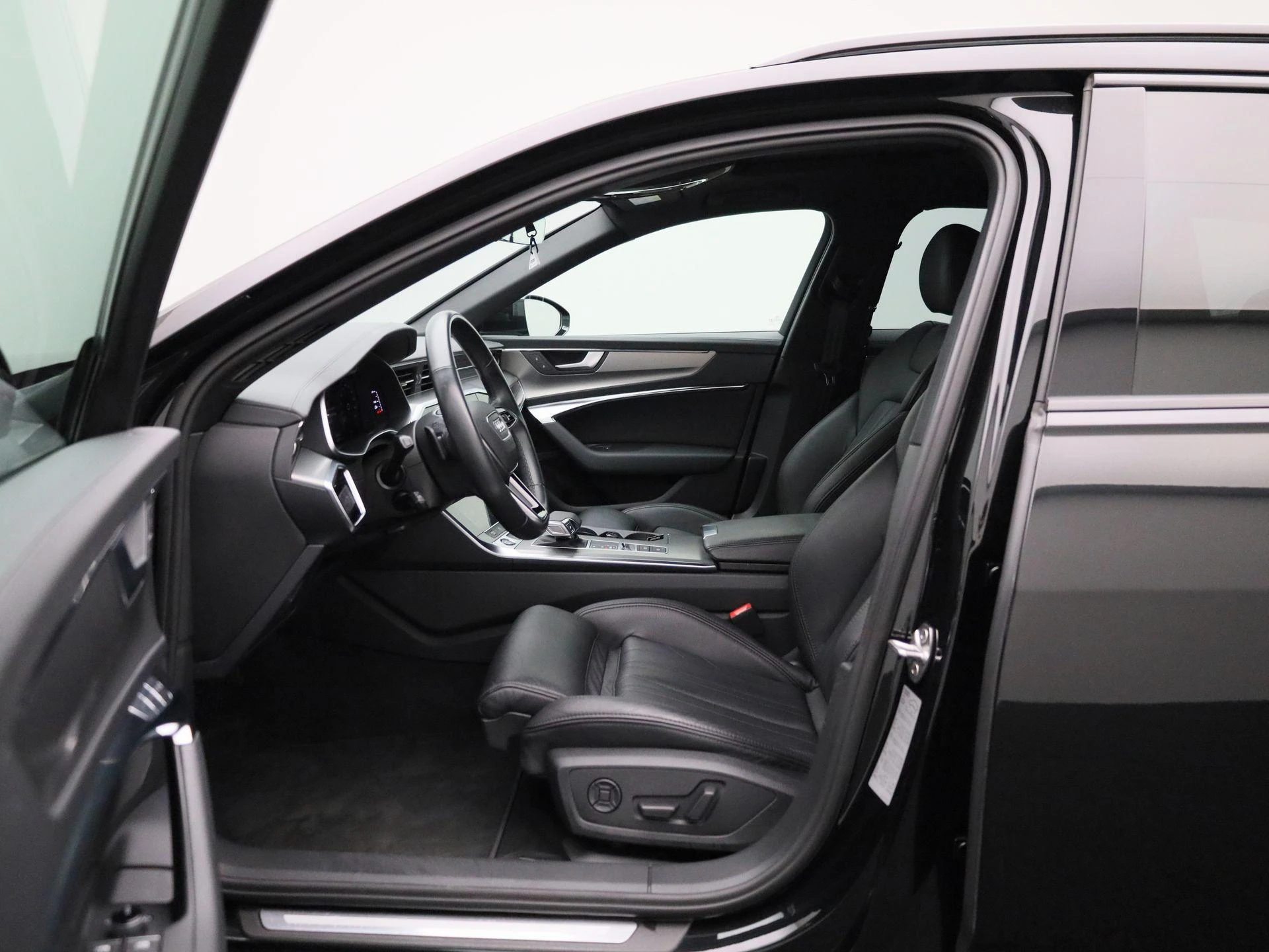Audi-A6-image-8