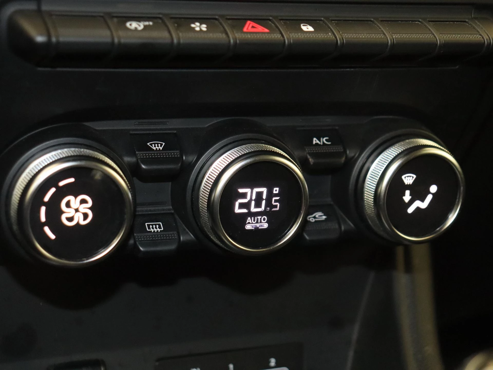 Renault-Captur-image-22