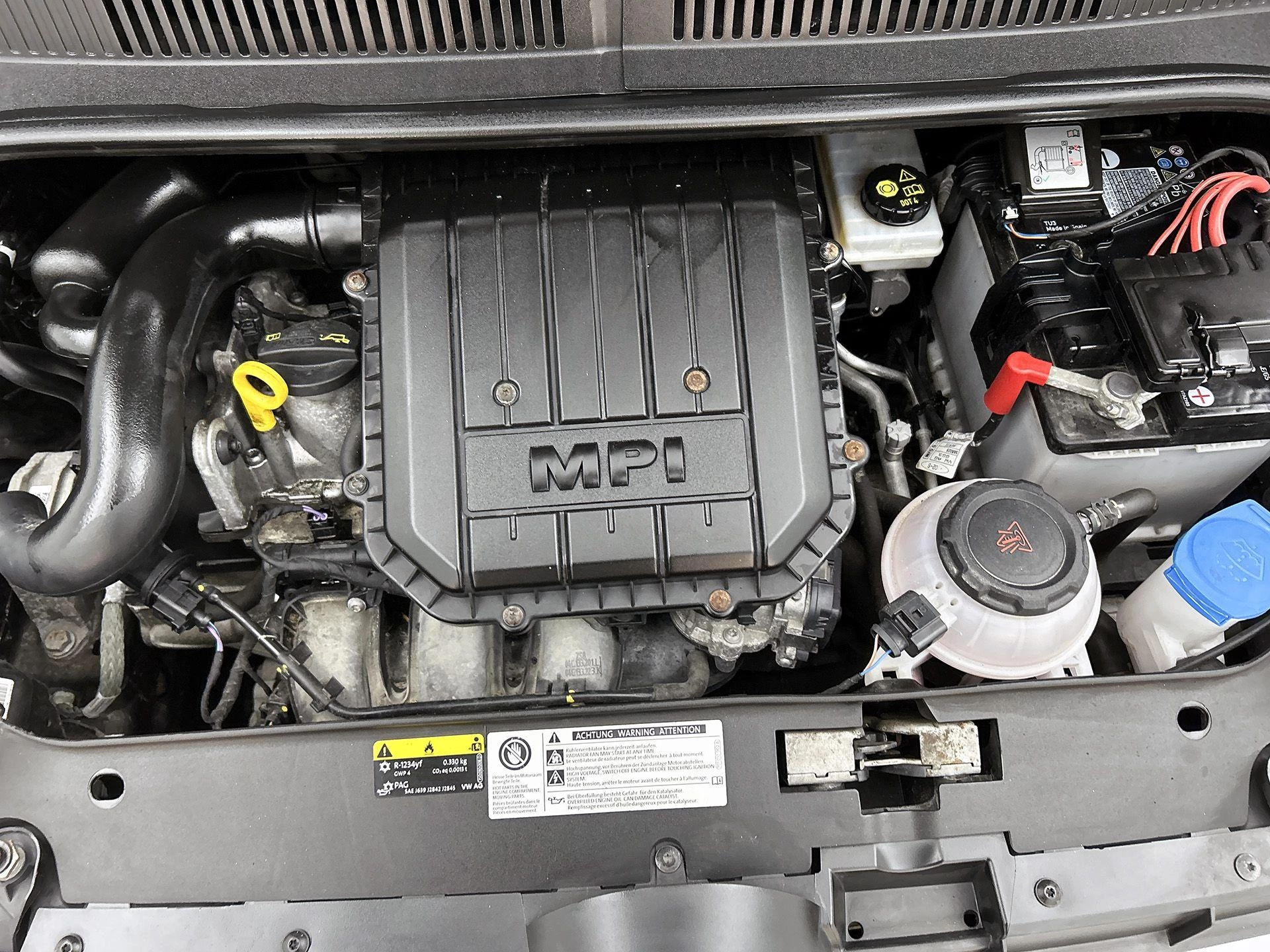 Volkswagen-up!-image-11