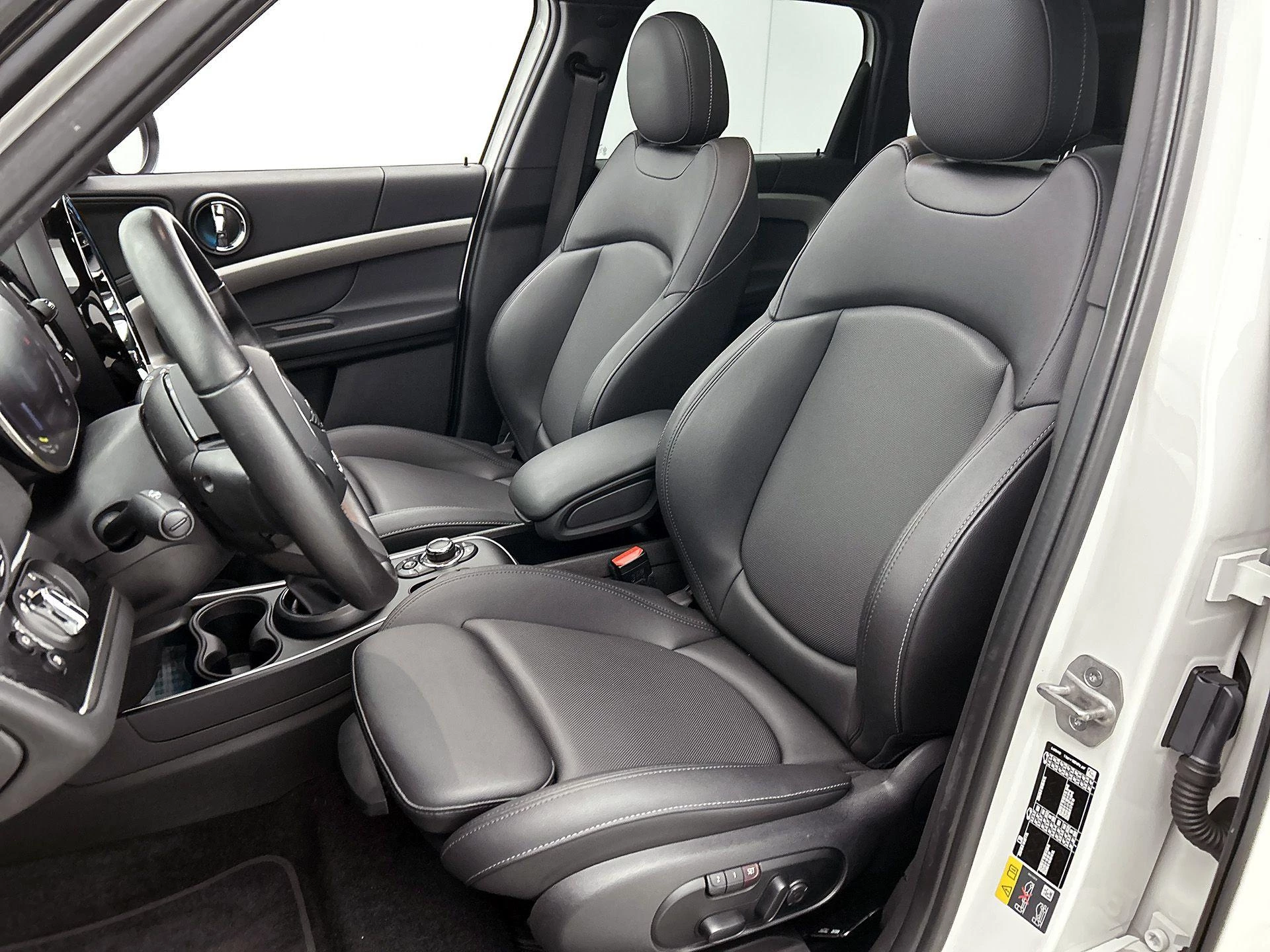 MINI-Countryman-image-11