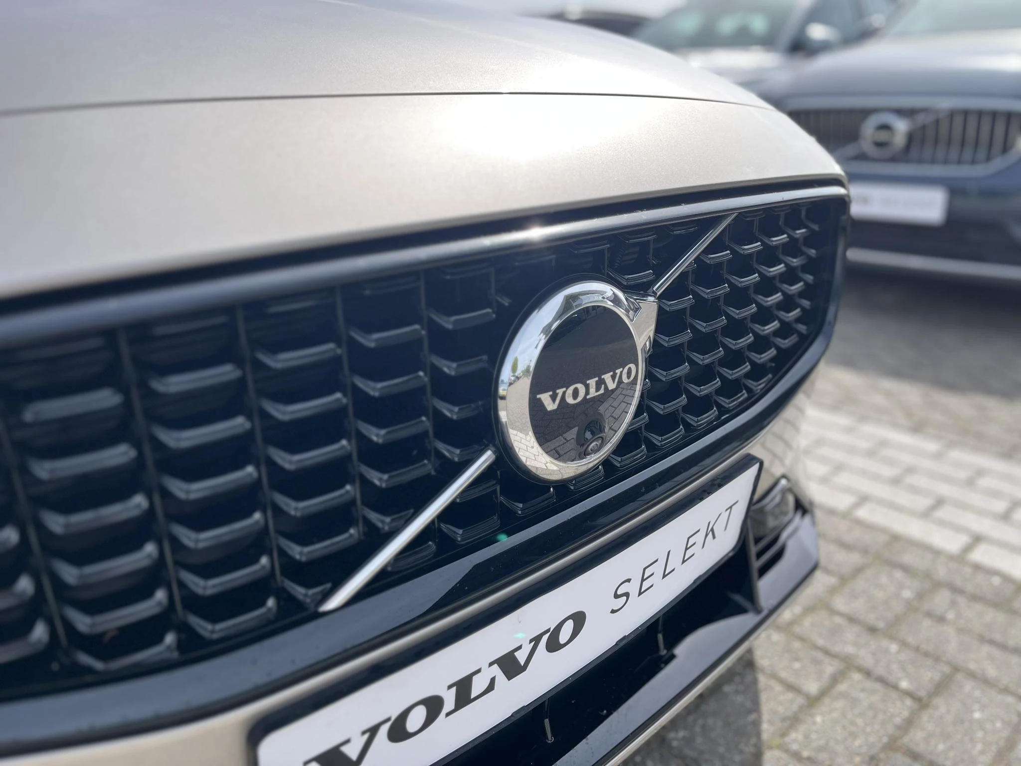 Volvo V60 T6 Plug-in hybrid AWD Plus Dark