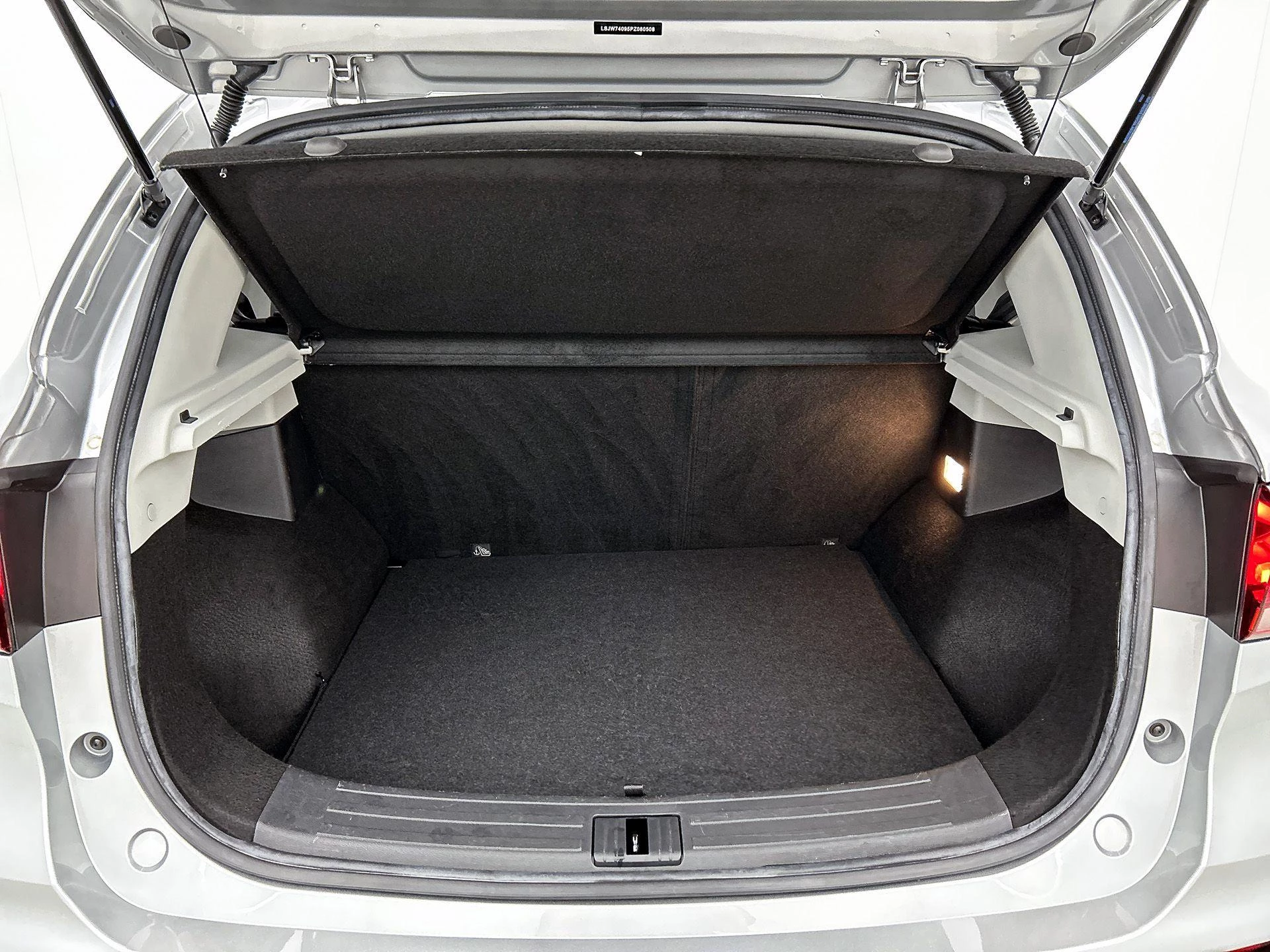 MG-ZS EV-image-14