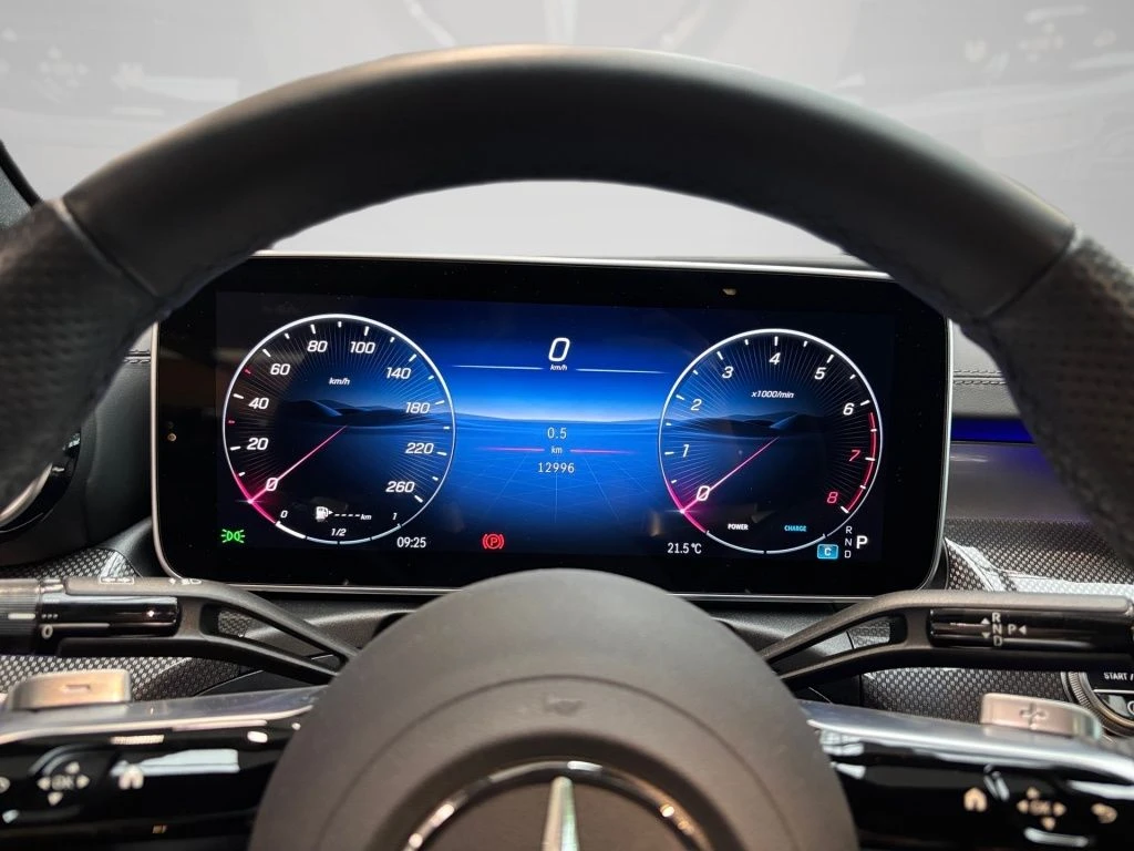 Mercedes-Benz-CLE 200-image-6